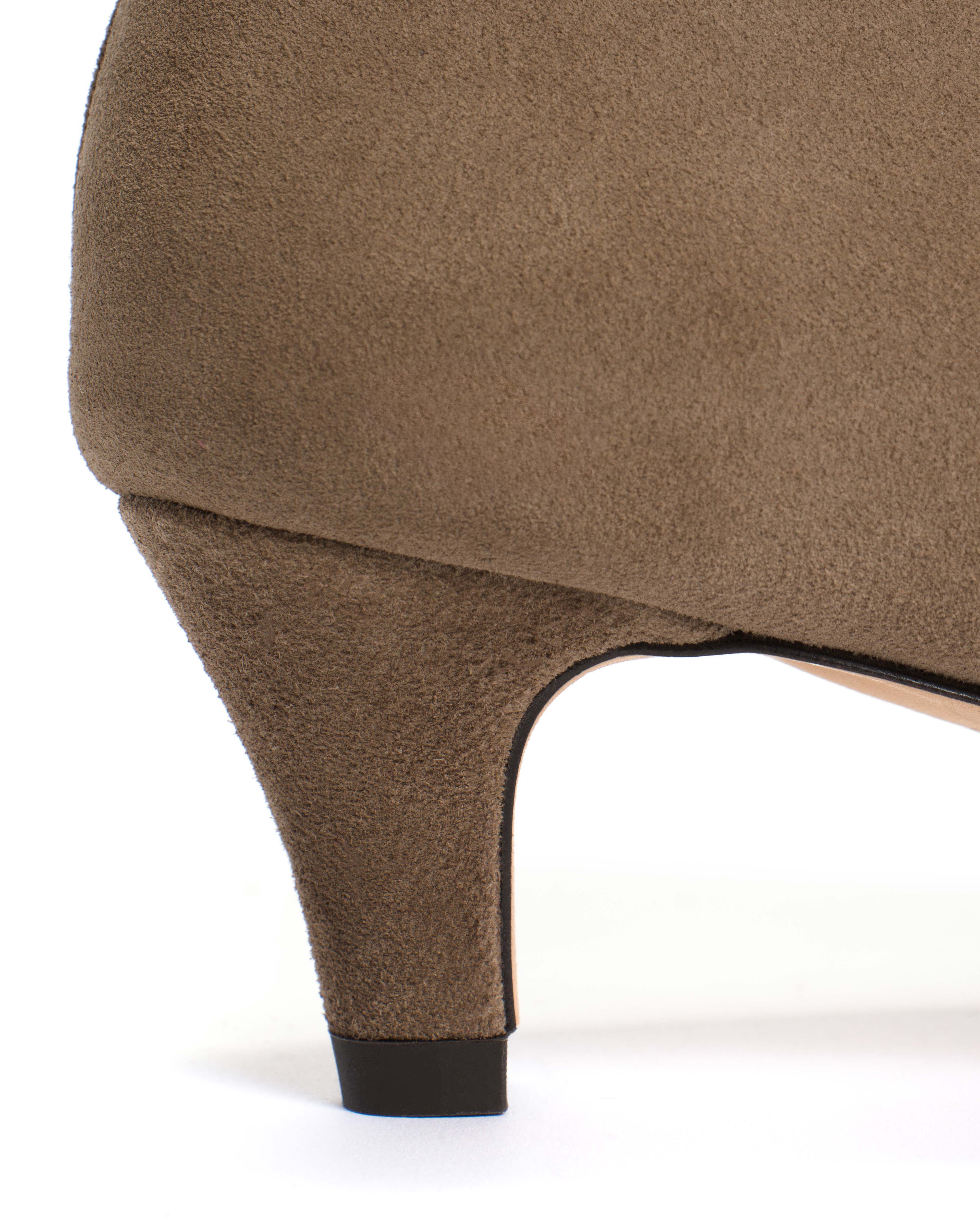 Avy 40 stiletto Calf suede Mushroom