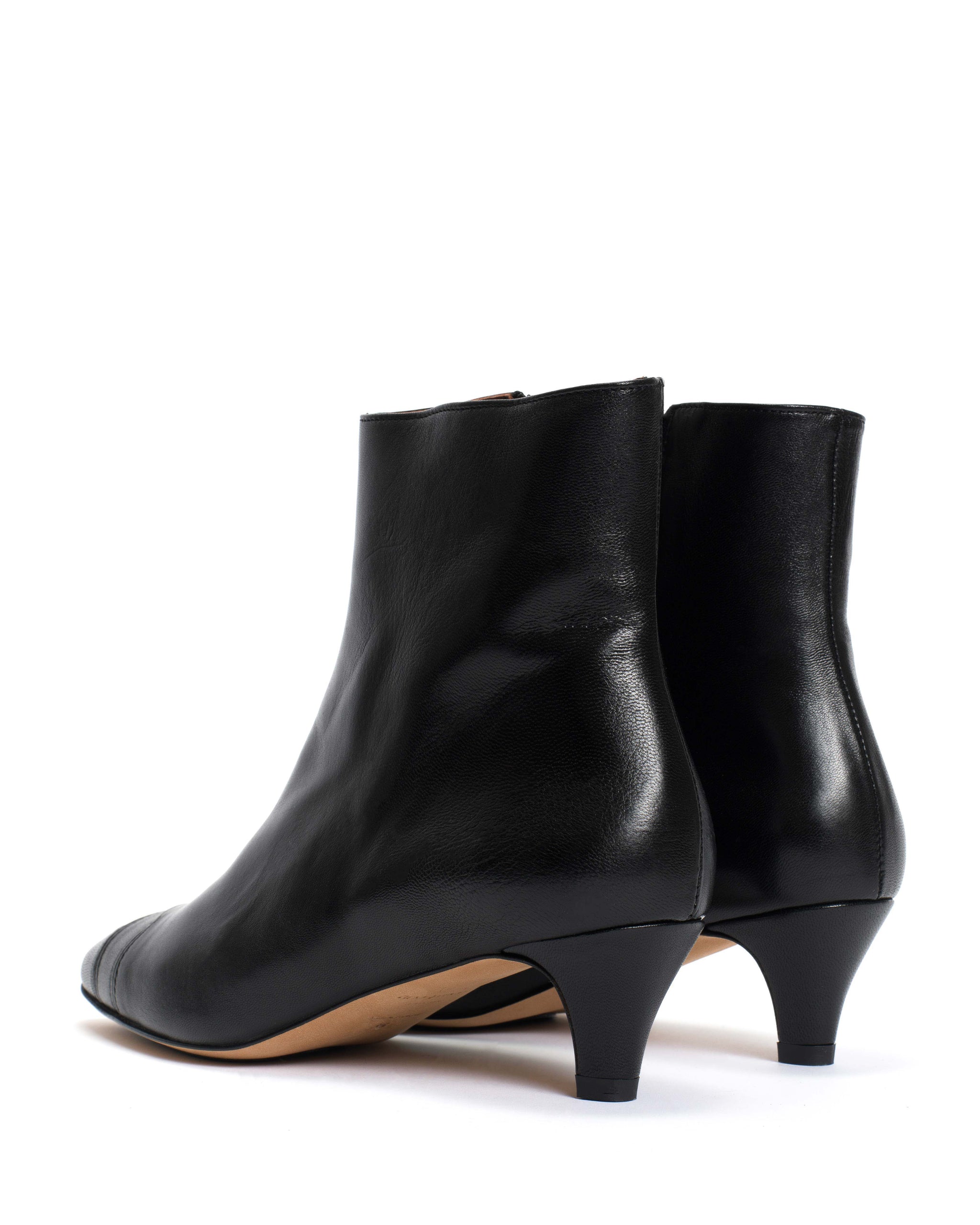Avy 40 stiletto Silky calf Black - Anonymous Copenhagen