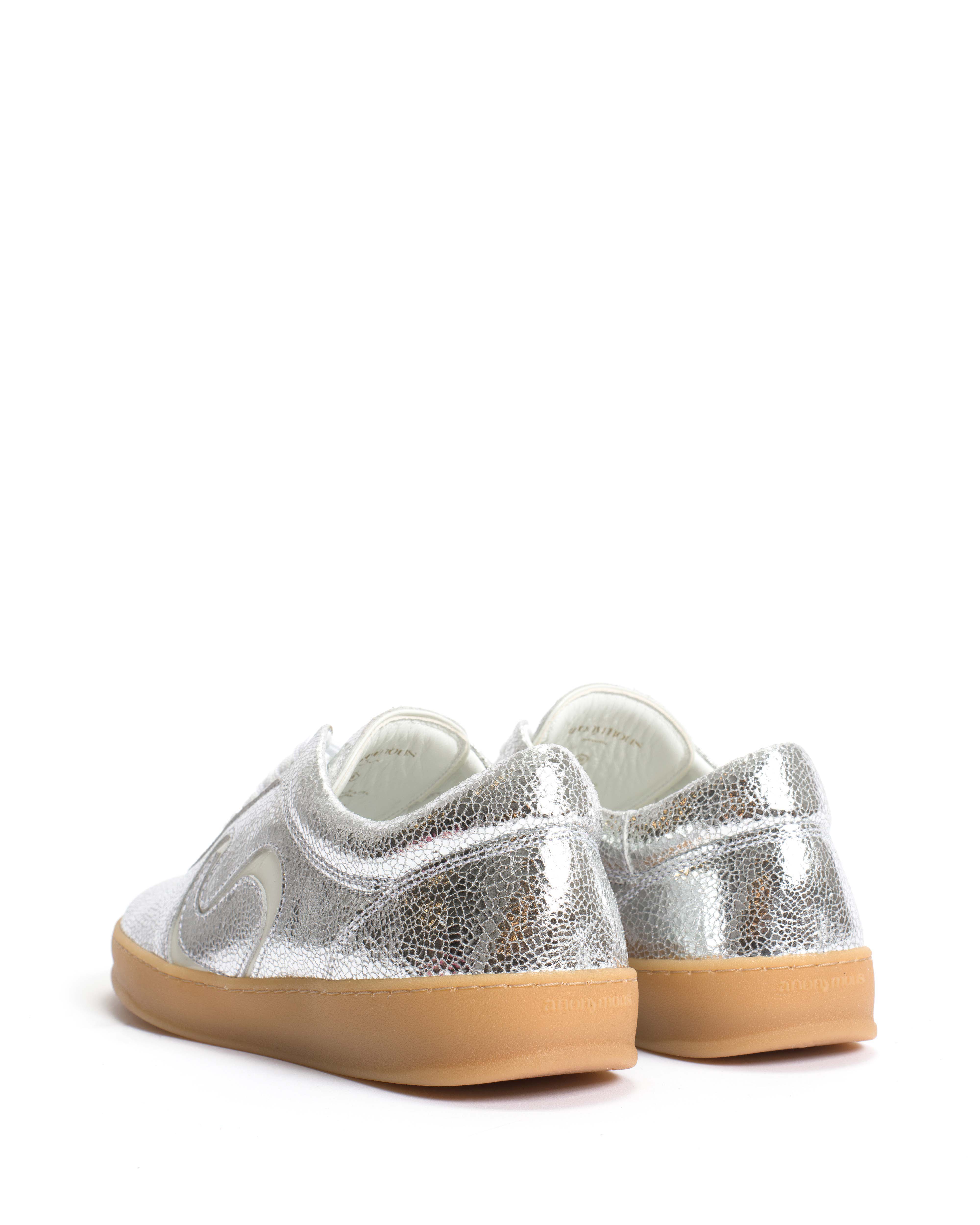 Blaire Crackled metallic goat & polished soft calf Silver & white sand