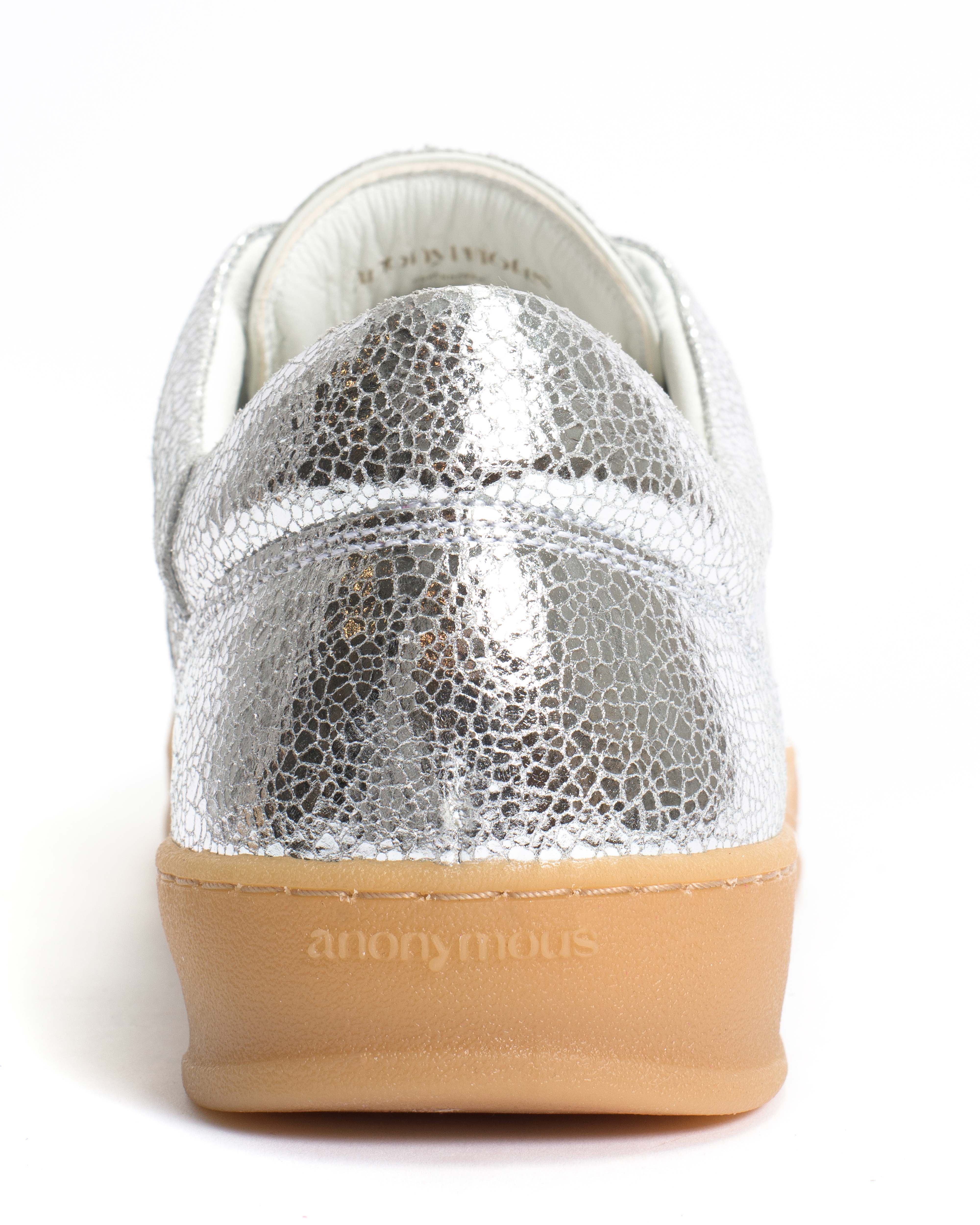 Blaire Crackled metallic goat & polished soft calf Silver & white sand