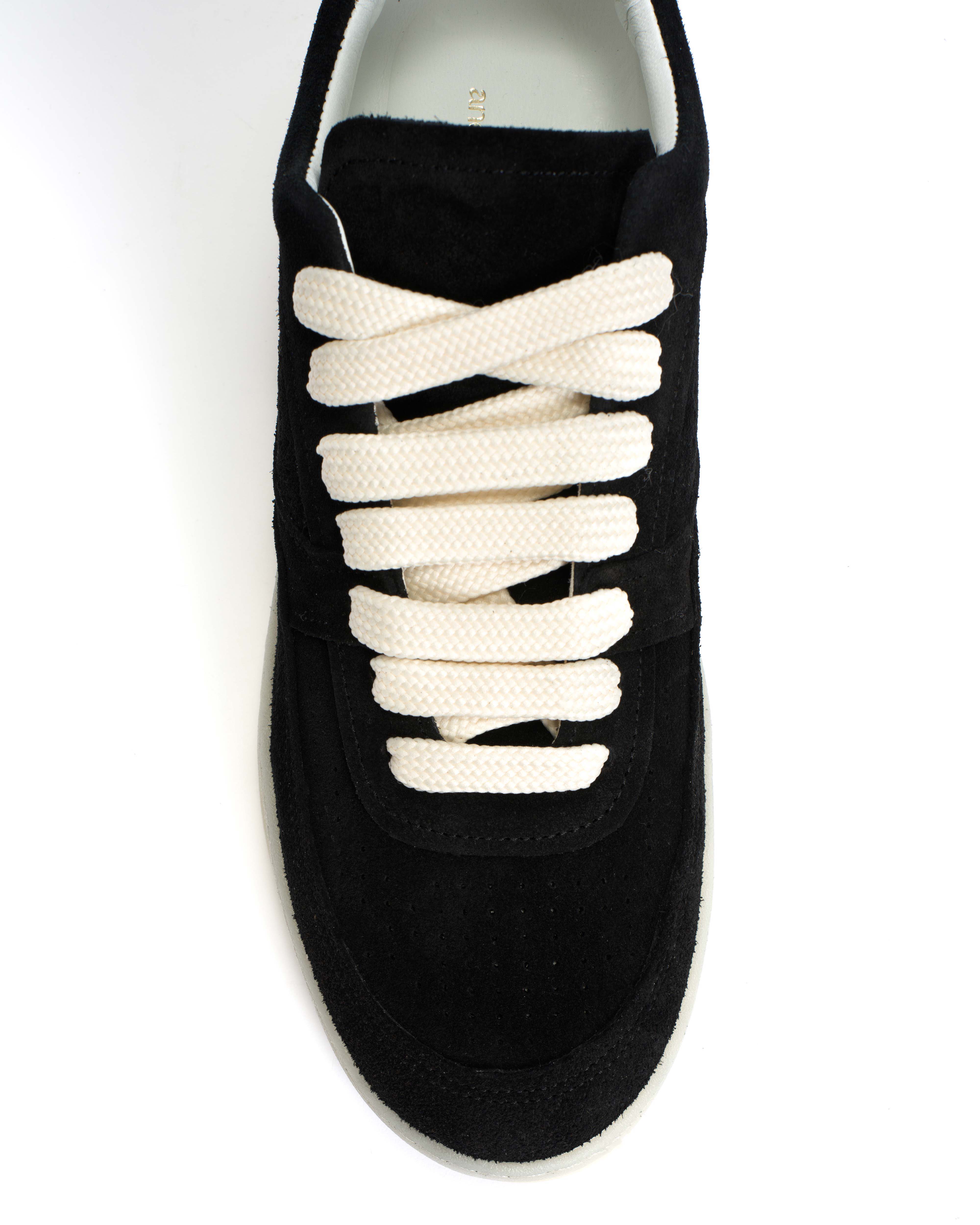 Elevate Calf suede Black