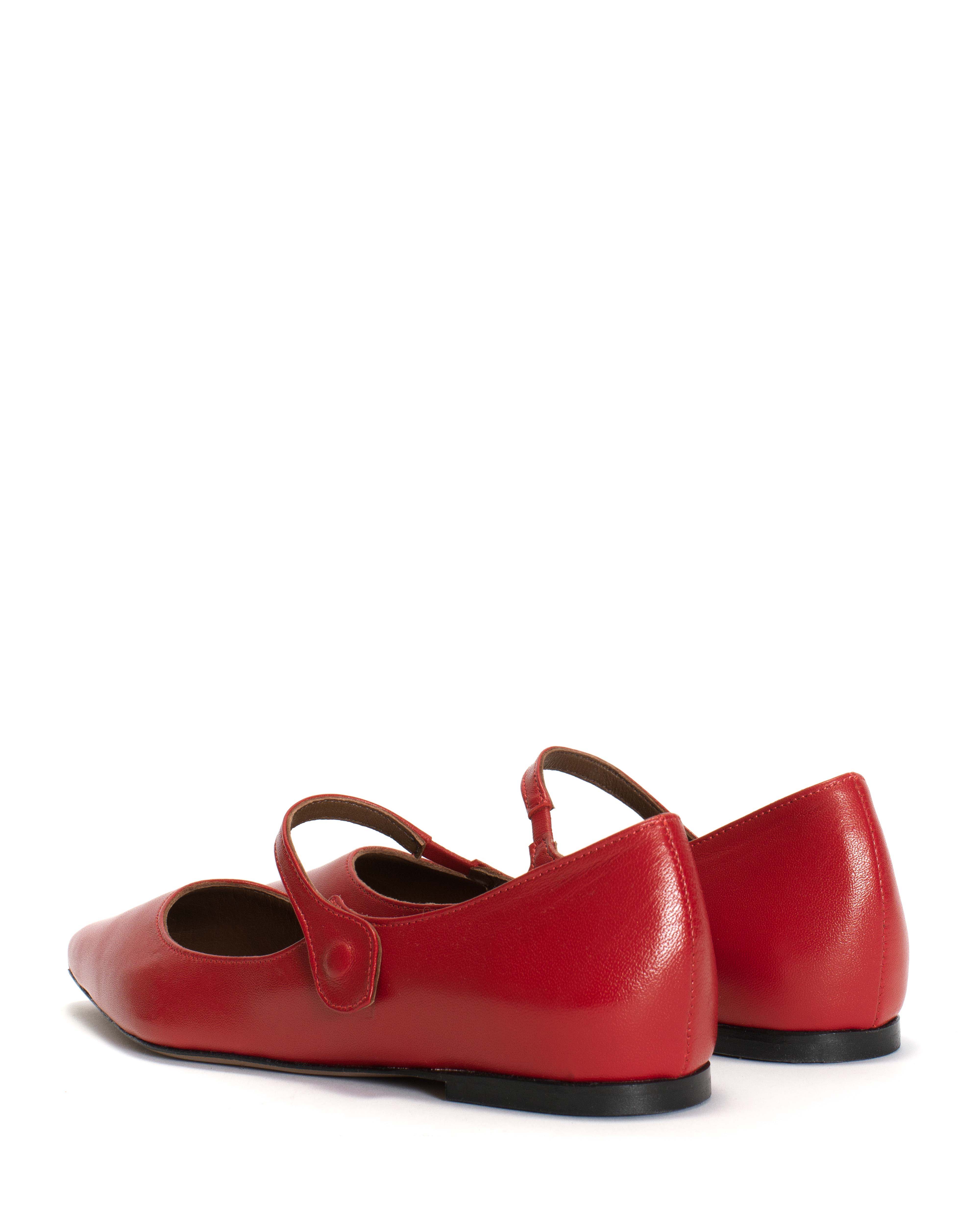 Fifi Shiny lamb Ruby red