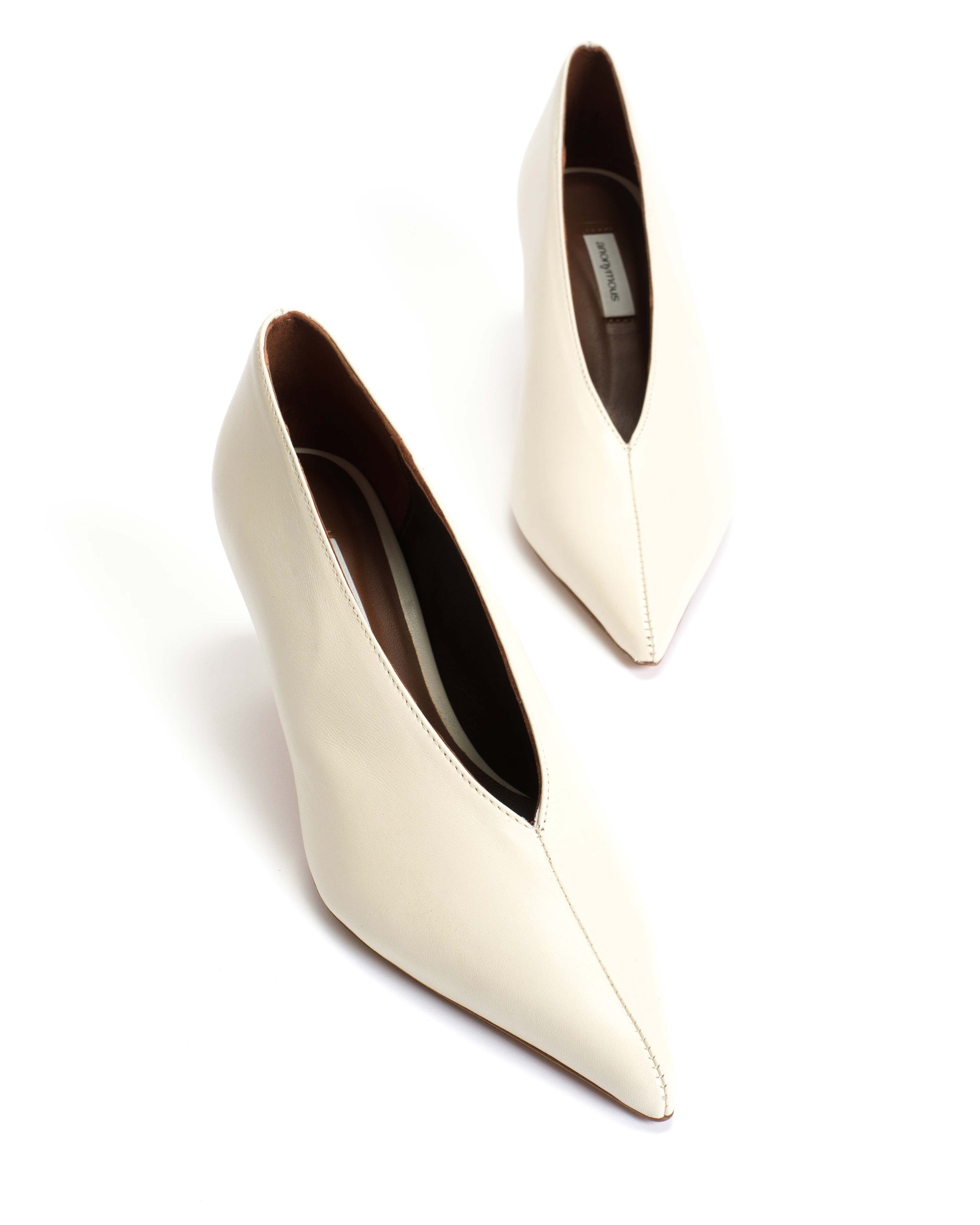 Phia 55 pin Shiny lamb White sand - Anonymous Copenhagen