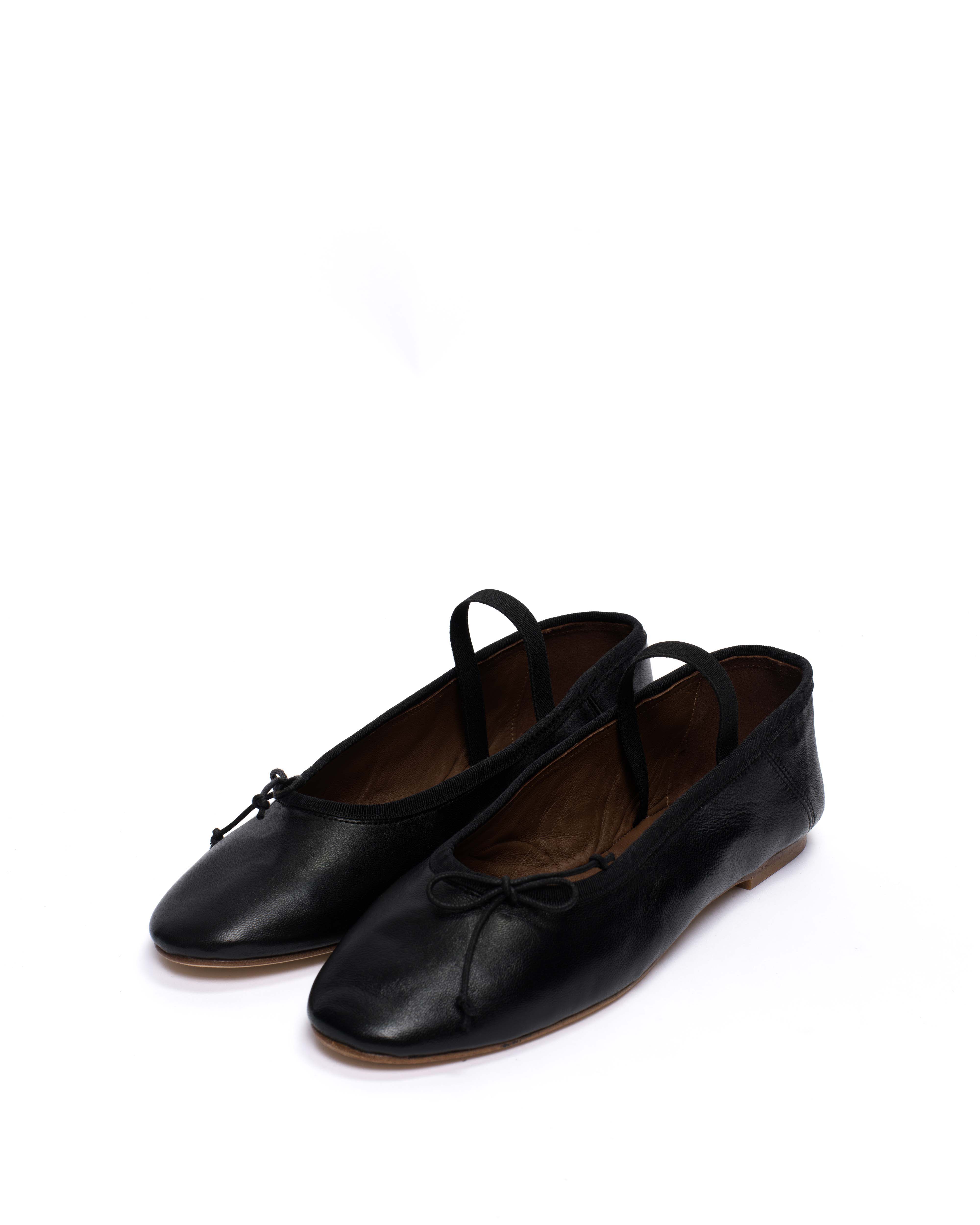 Rhina Silky lamb Black