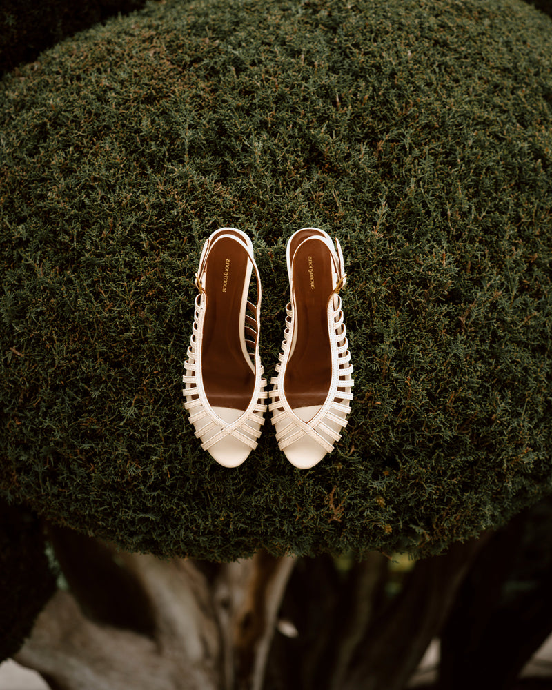 Dressing for summer celebrations