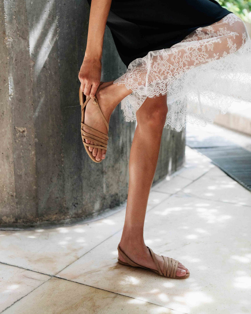 Flat sandals