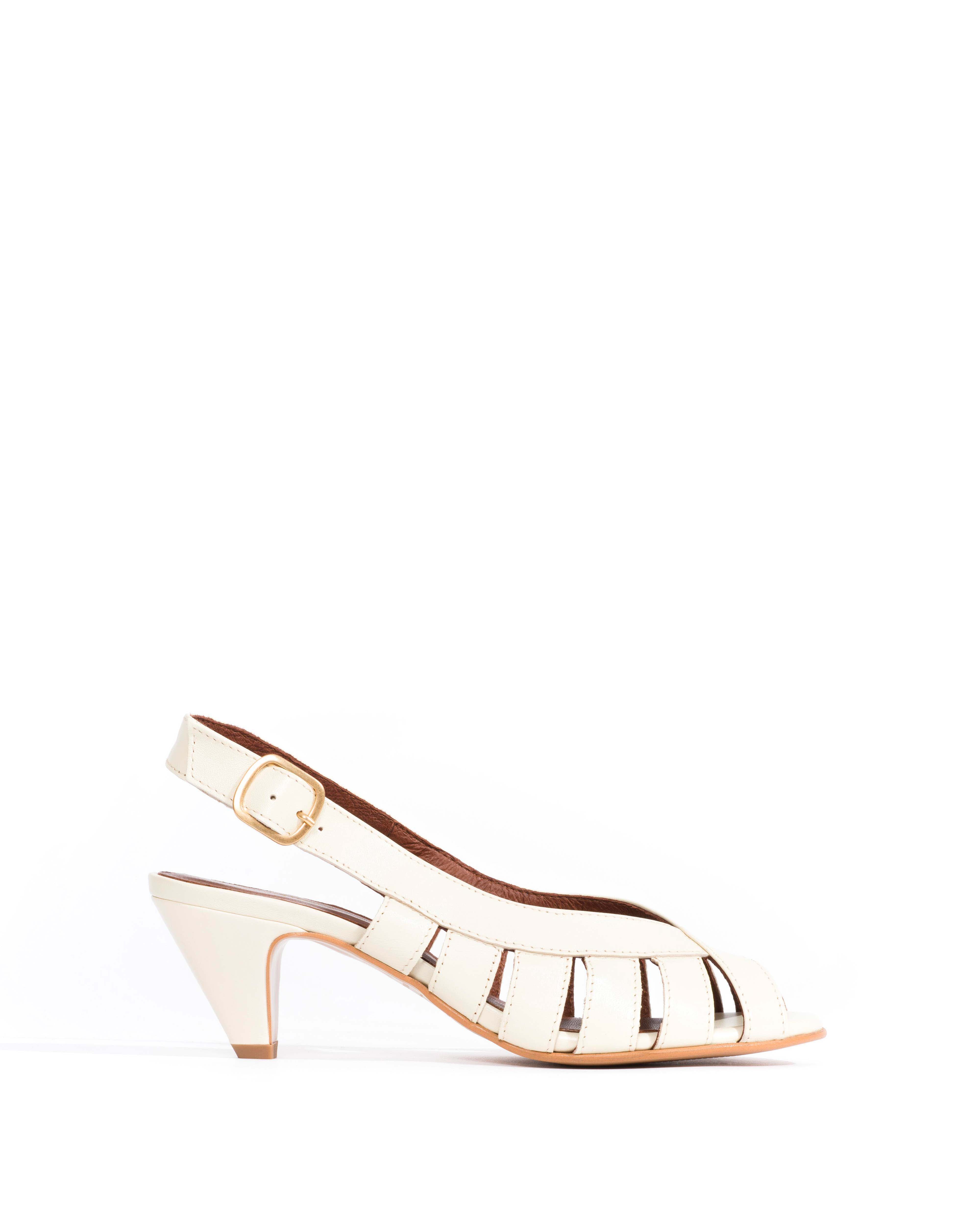 Sophie 50 stiletto Shiny lamb White sand
