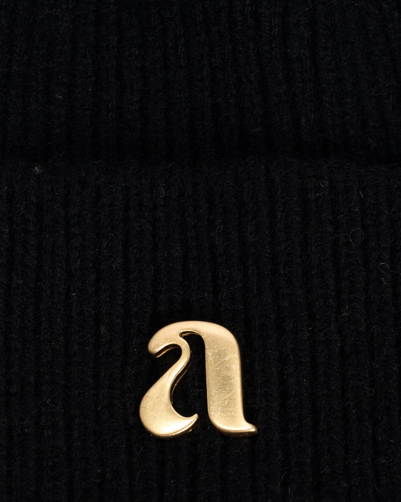 Vinni beanie 100% cashmere Black - Anonymous Copenhagen