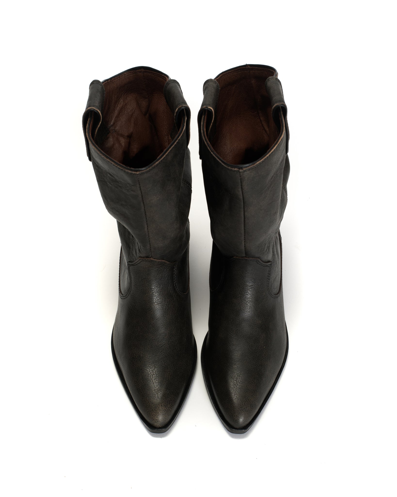 Saseline 35 Distressed vegetable tanned calf Off black - Anonymous Copenhagen