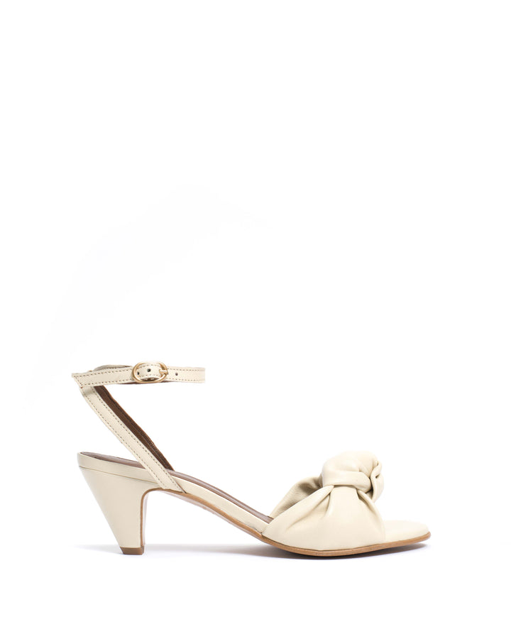 anonymous copenhagen Aliza 50 stiletto Shiny lamb White sand