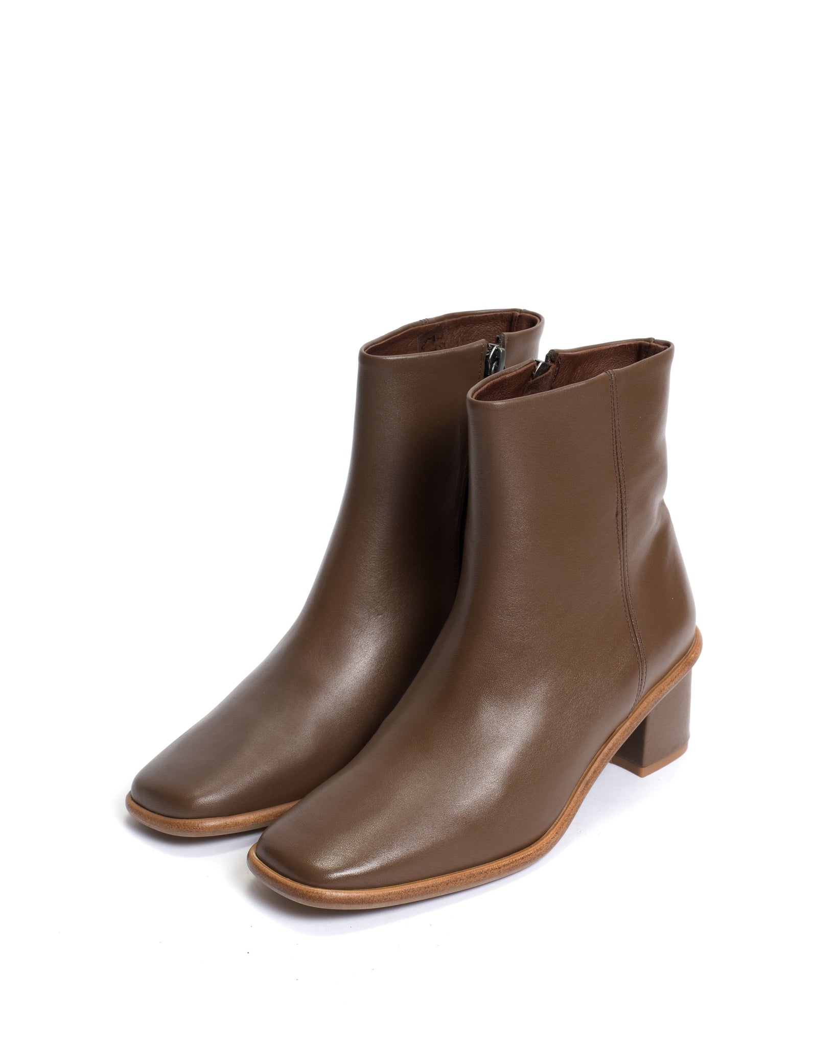 Orielle Soft calf Dark taupe - Anonymous Copenhagen