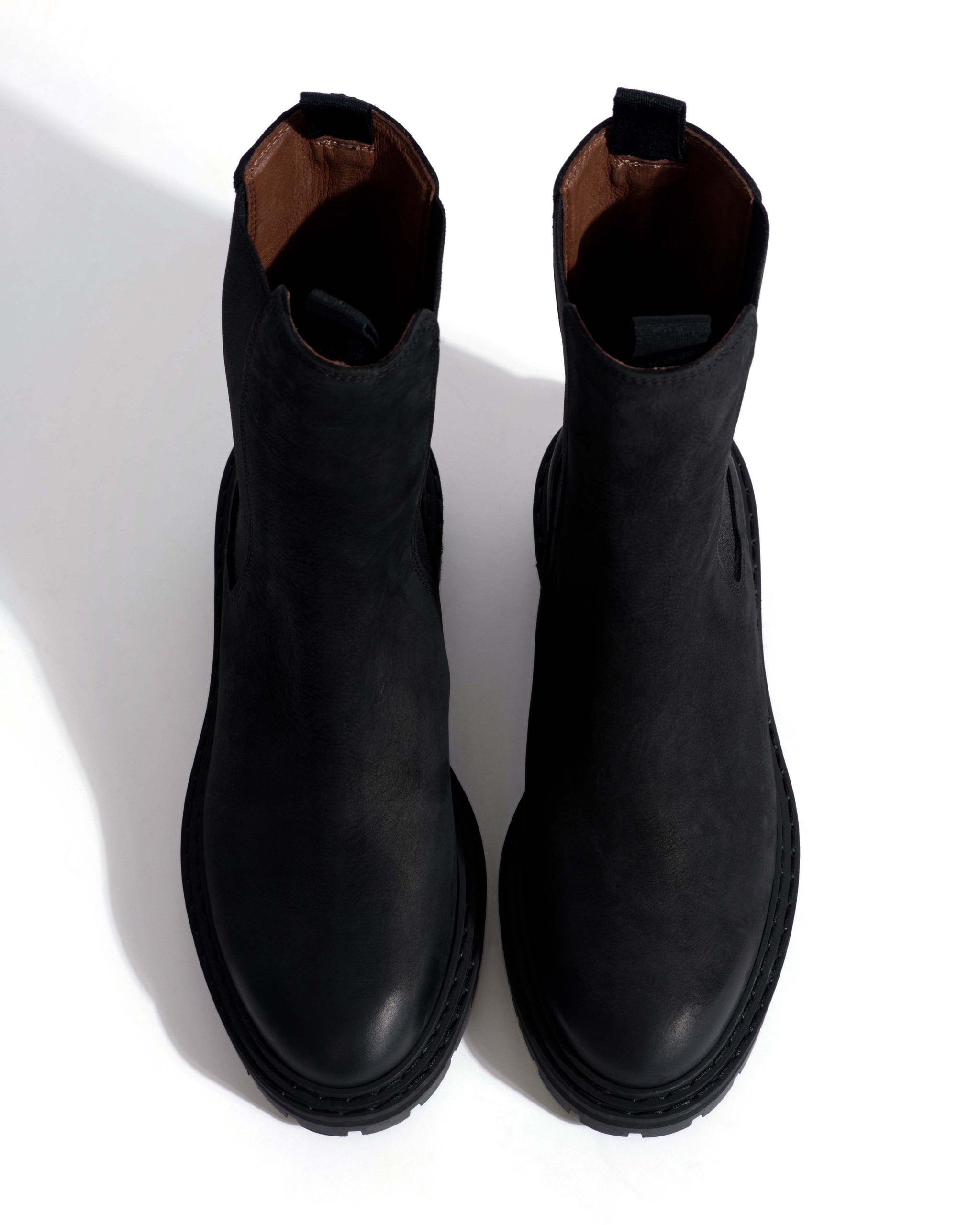 Haily high cut Soft nubuck calf Black