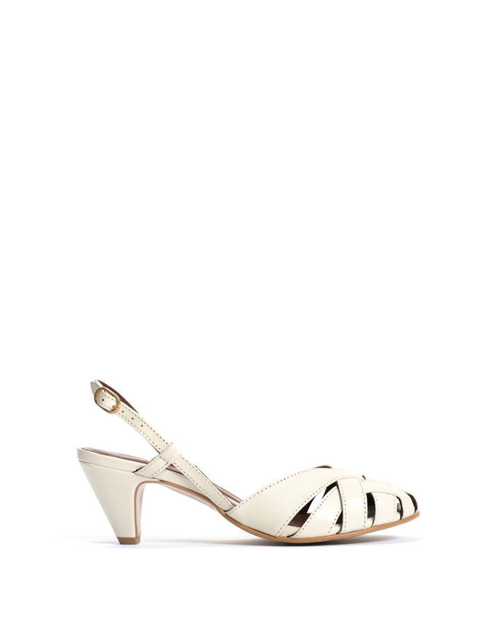 anonymous copenhagen Banie 50 stiletto Shiny lamb White sand