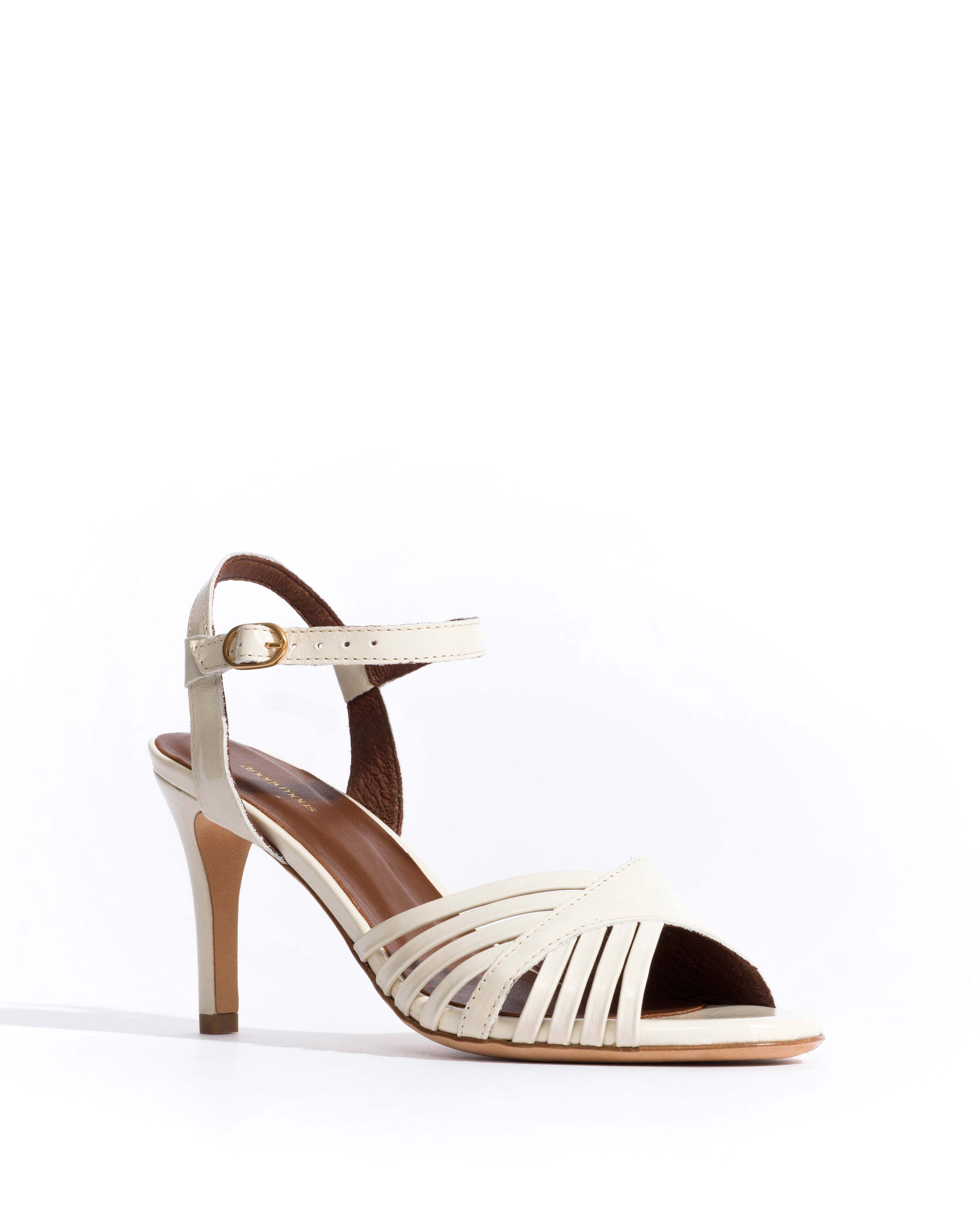 Hermine 75 Crinkled polished goat White sand