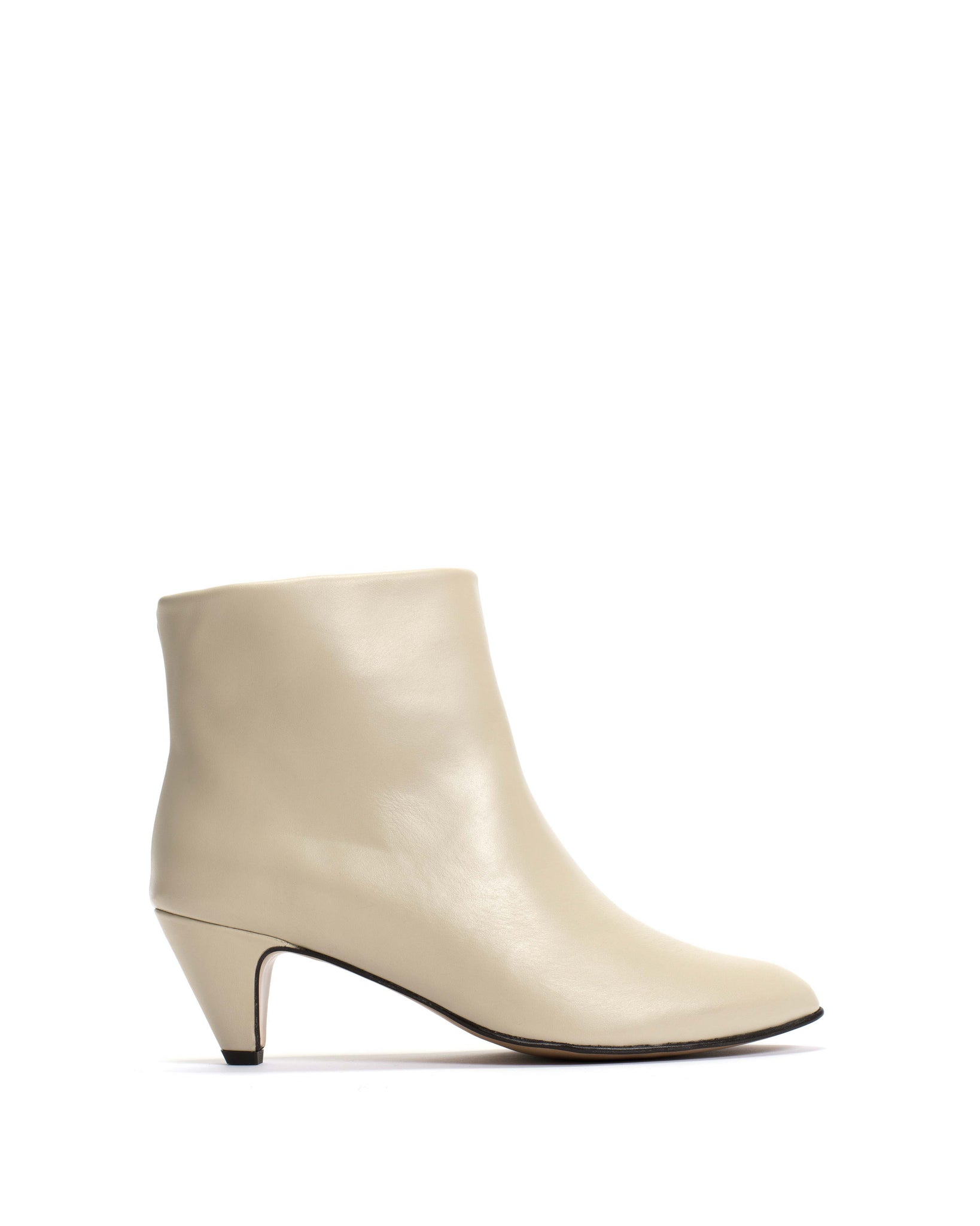 Hilly 50 stiletto Soft calf White sand - Anonymous Copenhagen