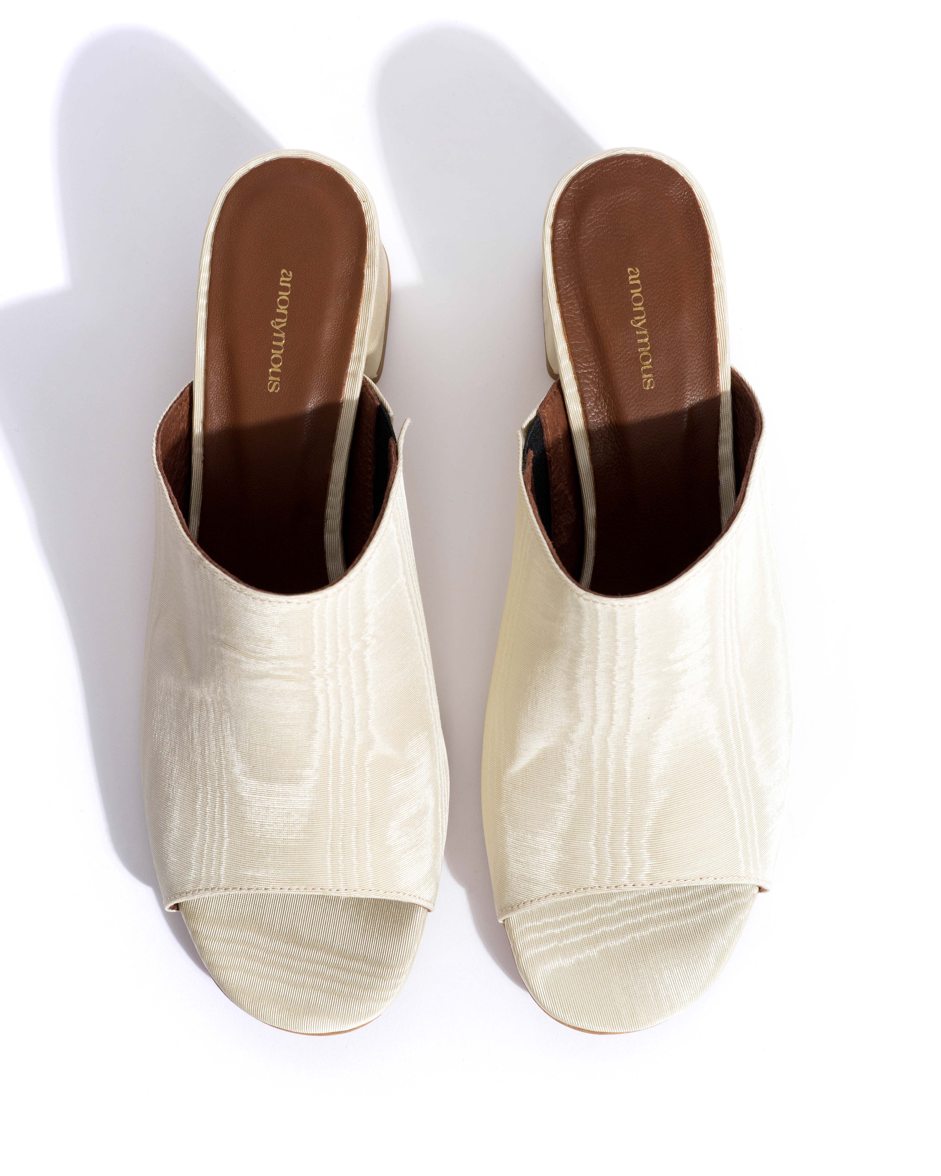 Horizon 55 Glossy moire Ivory