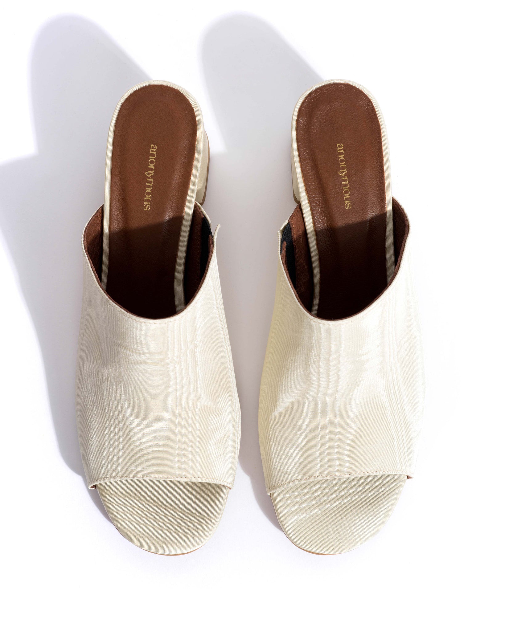 Horizon 55 Glossy moire Ivory