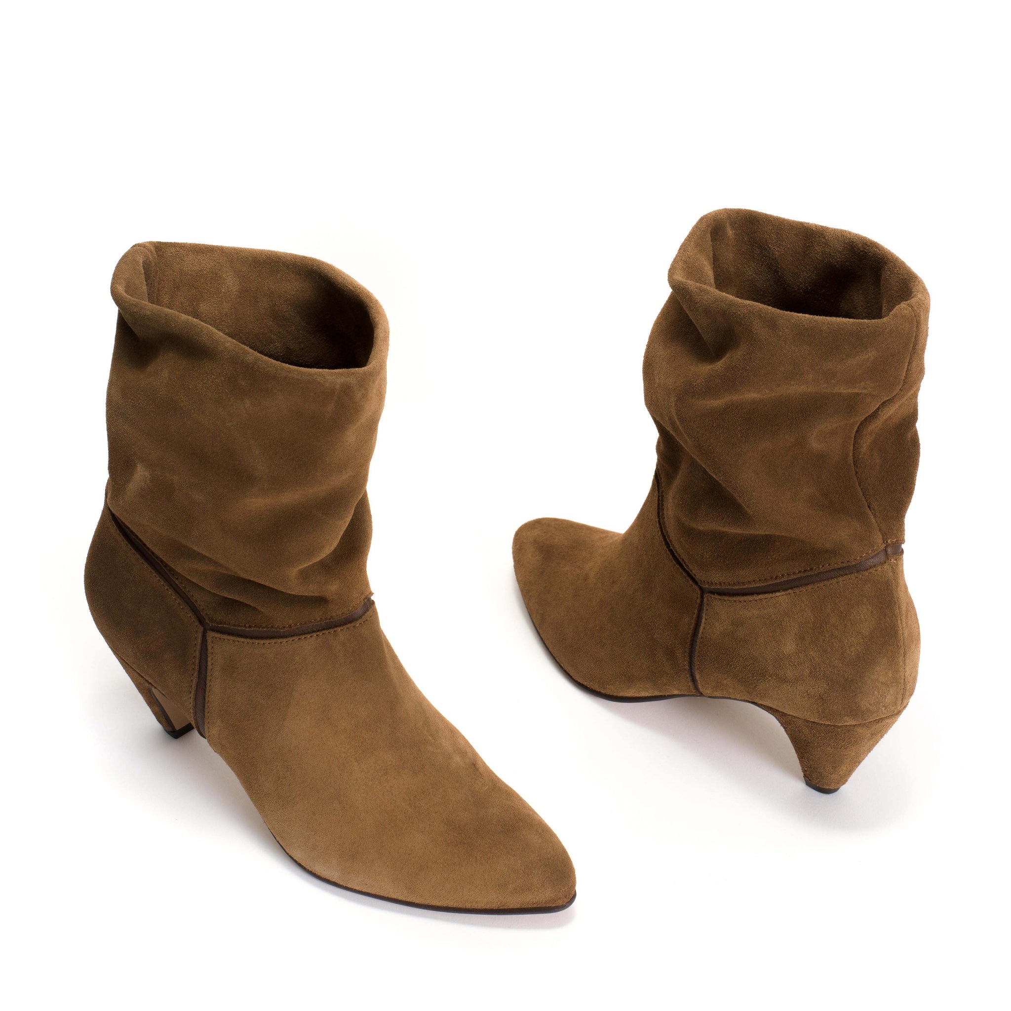 Jassi 50 stiletto Calf suede & sleek leather Cinnamon & Dark taupe - Anonymous Copenhagen