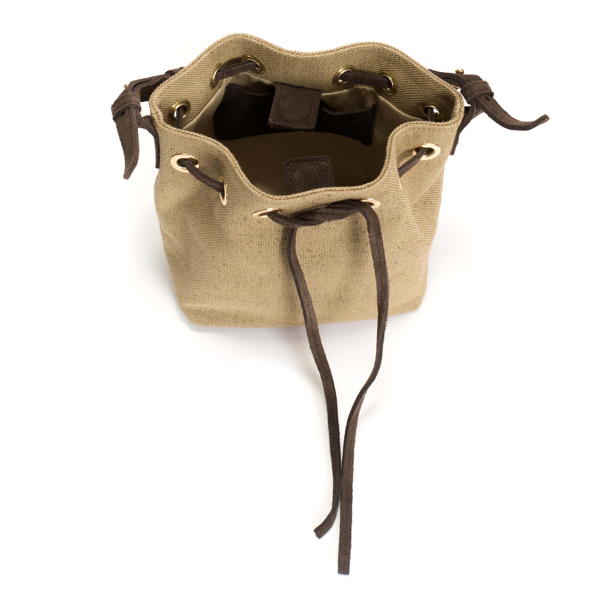 Kacey petite bucket bag Raffia & calf suede Natural & coffee brown - Anonymous Copenhagen