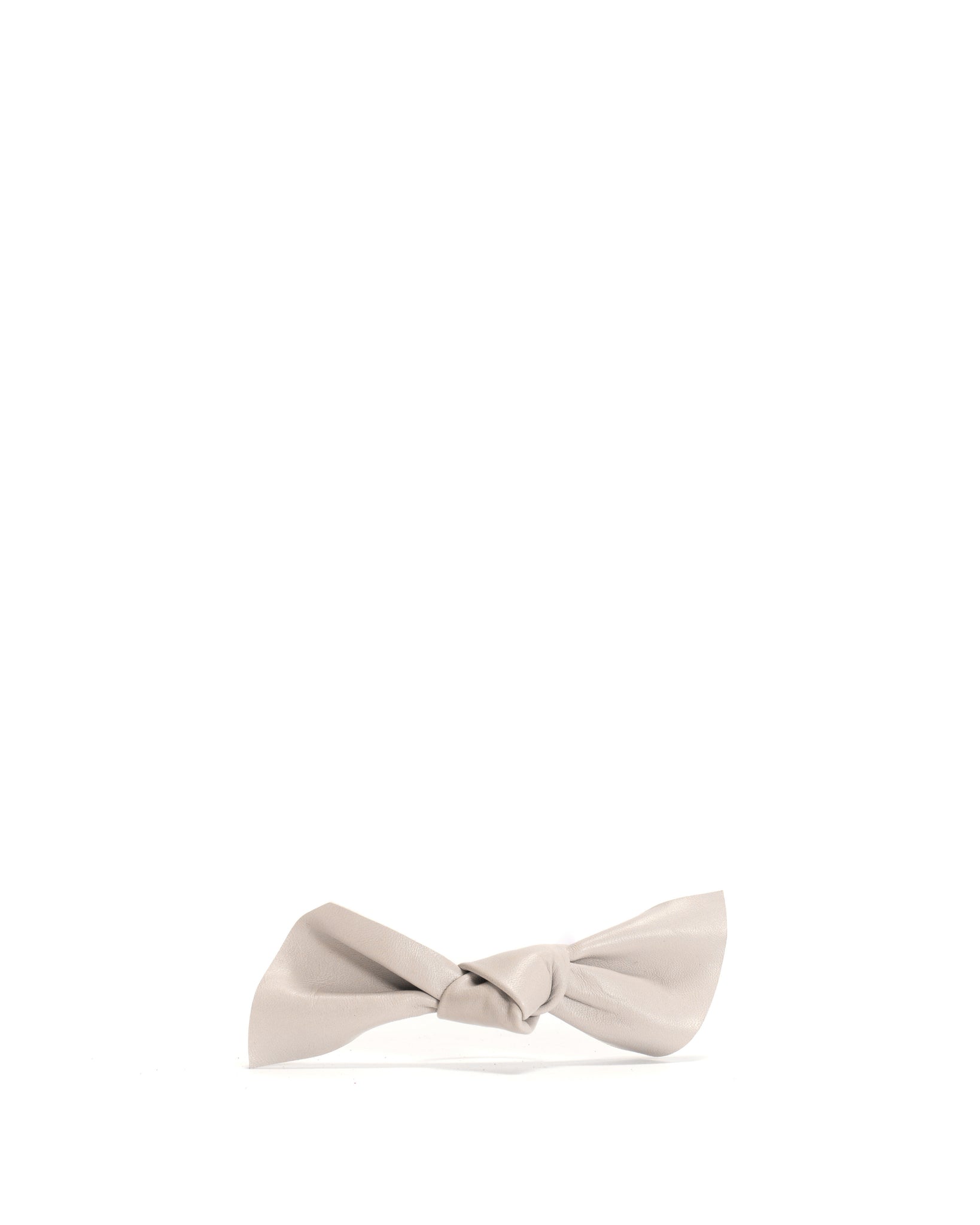 Linnie hair elastic grand bow Shiny lamb Milk white - Anonymous Copenhagen