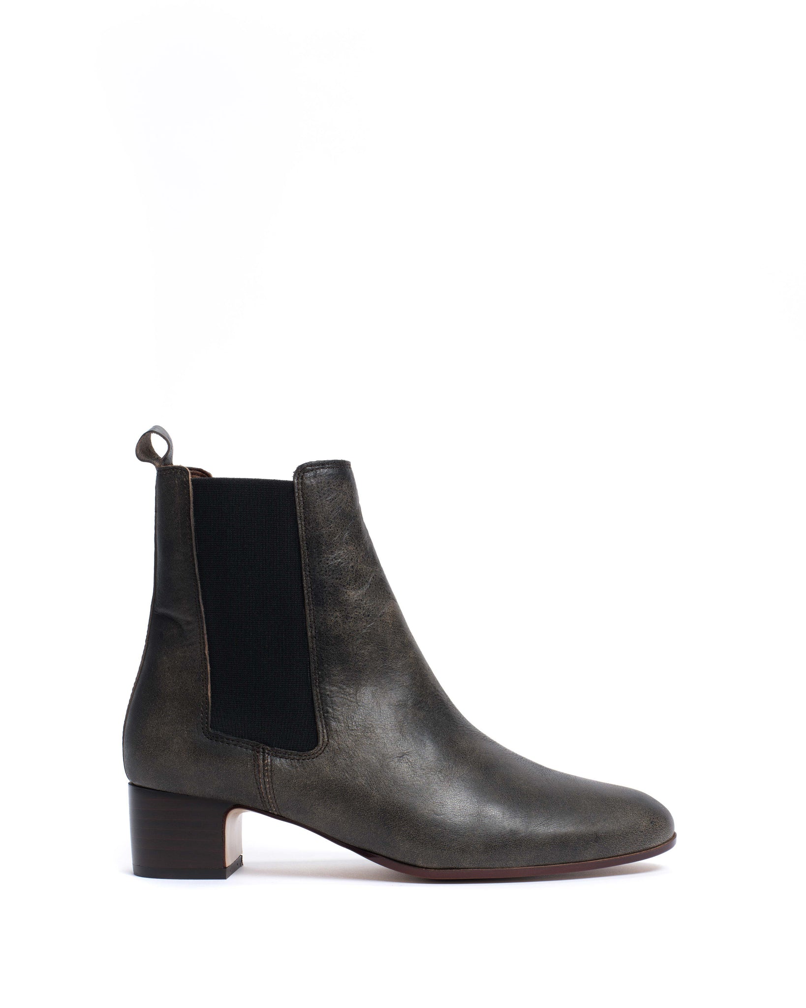 Niabella Distressed vegetable tanned calf Off black - Anonymous Copenhagen