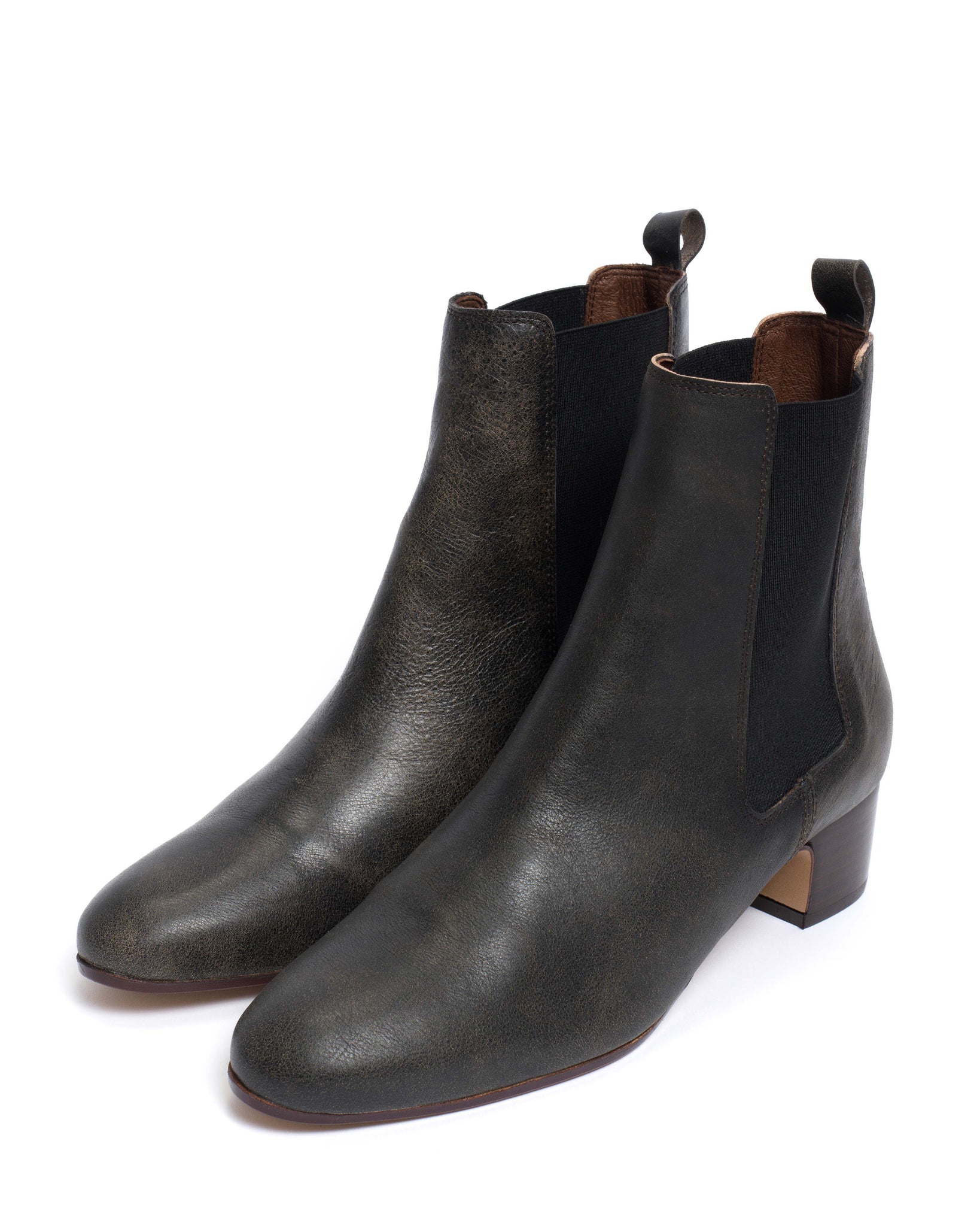Niabella Distressed vegetable tanned calf Off black - Anonymous Copenhagen