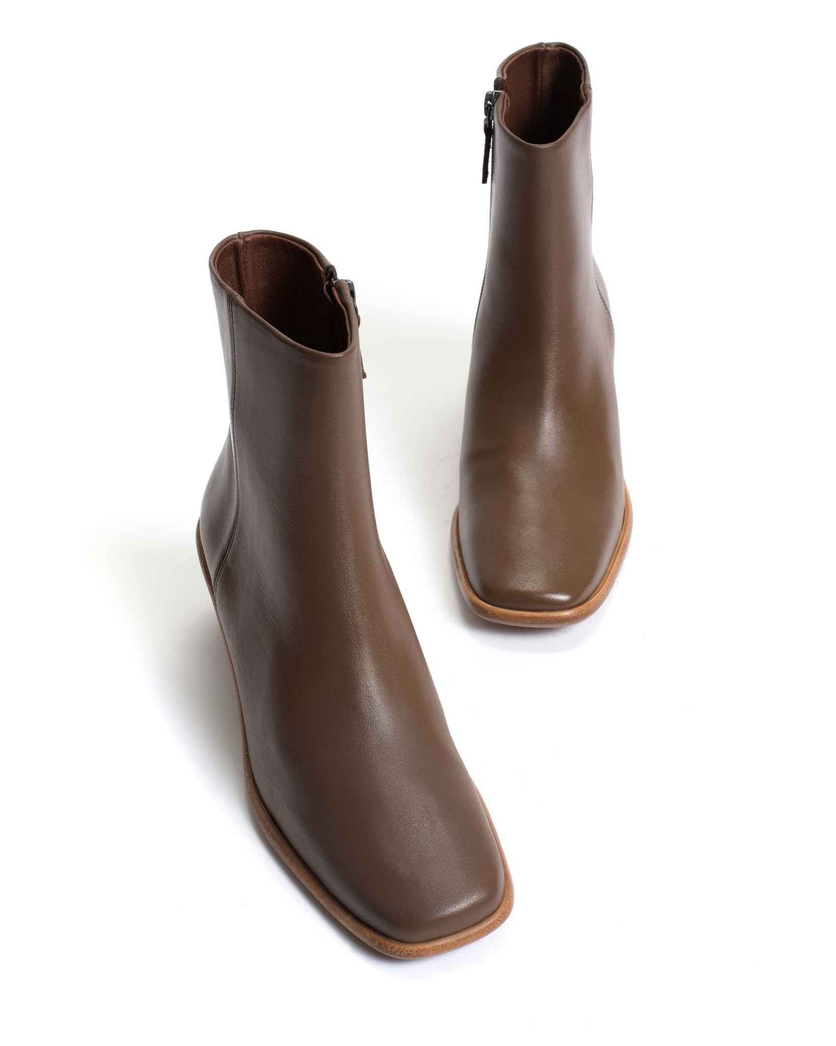 Orielle Soft calf Dark taupe - Anonymous Copenhagen