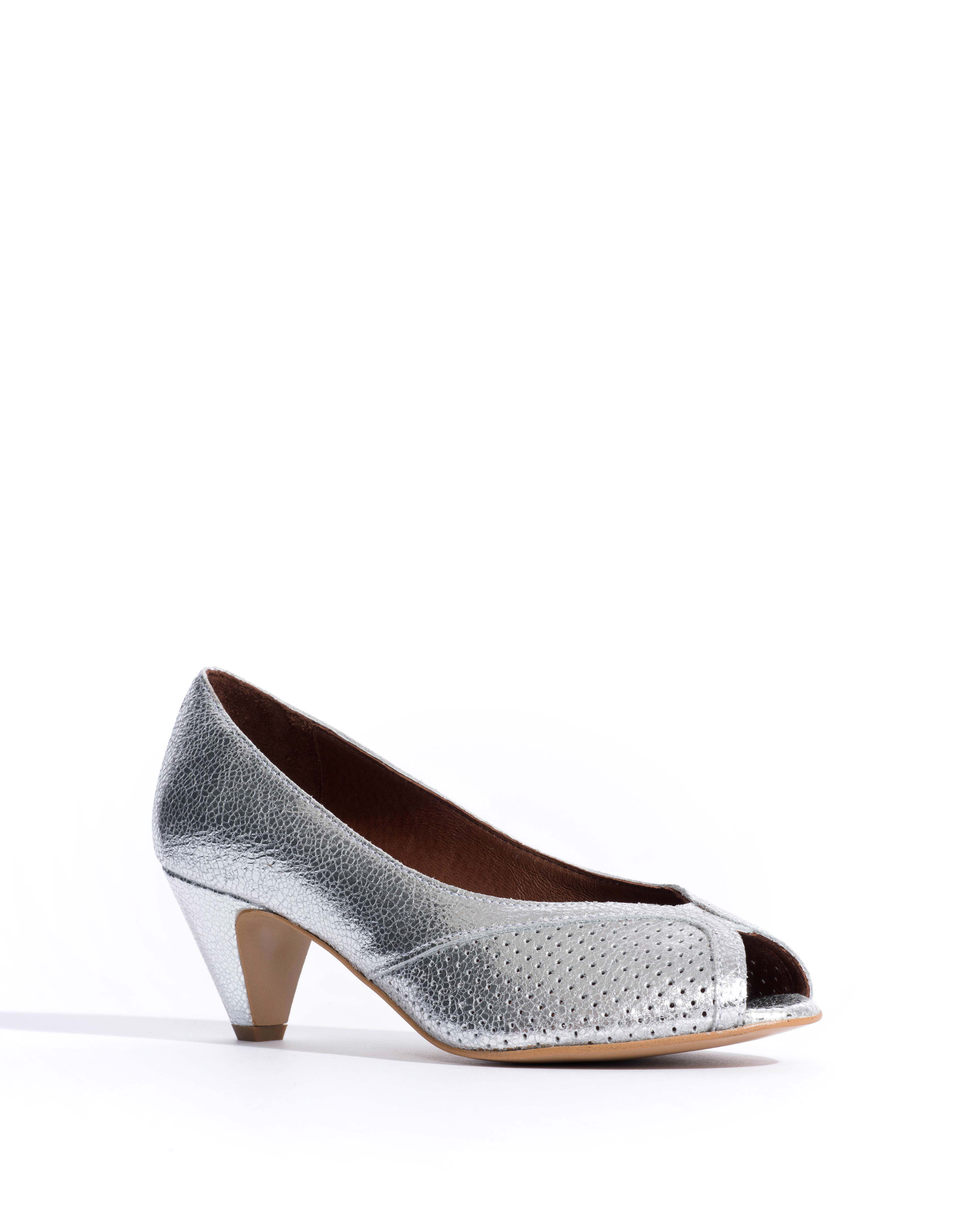 Tiffany stiletto Crackled metallic goat Silver
