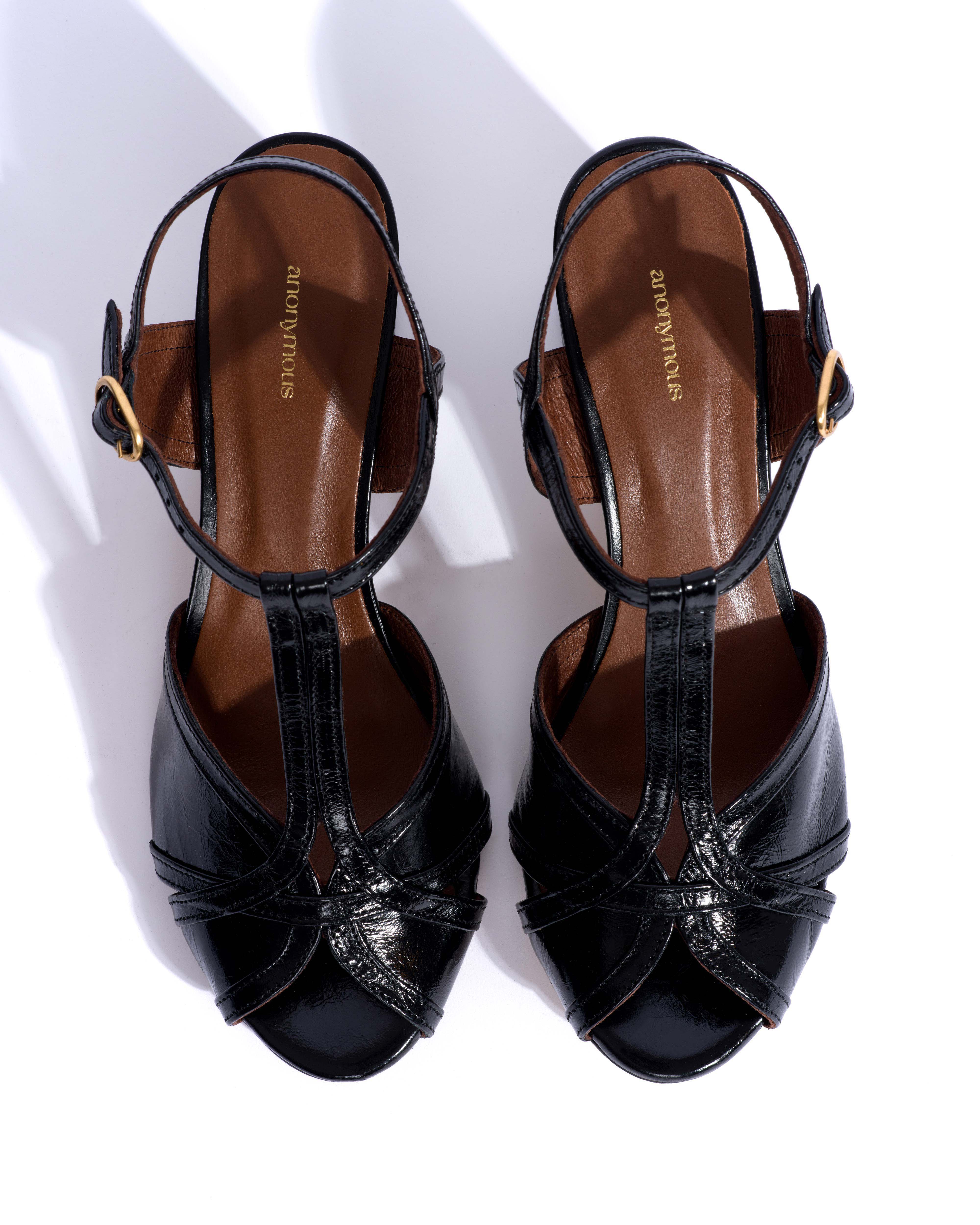 Therese 55 Crinkled polished goat Black