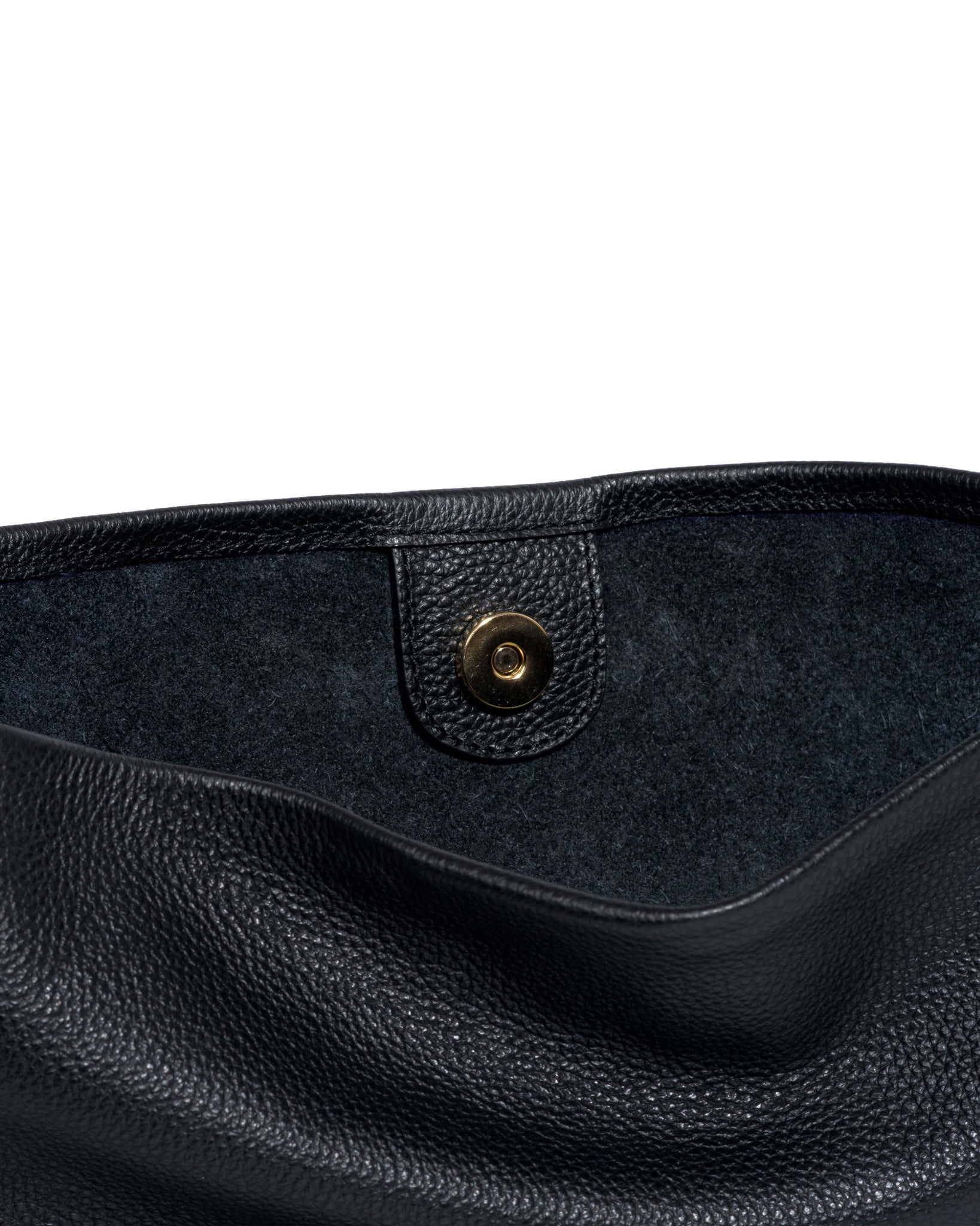 Versa slouchy everyday bag Pebbled soft calf Black