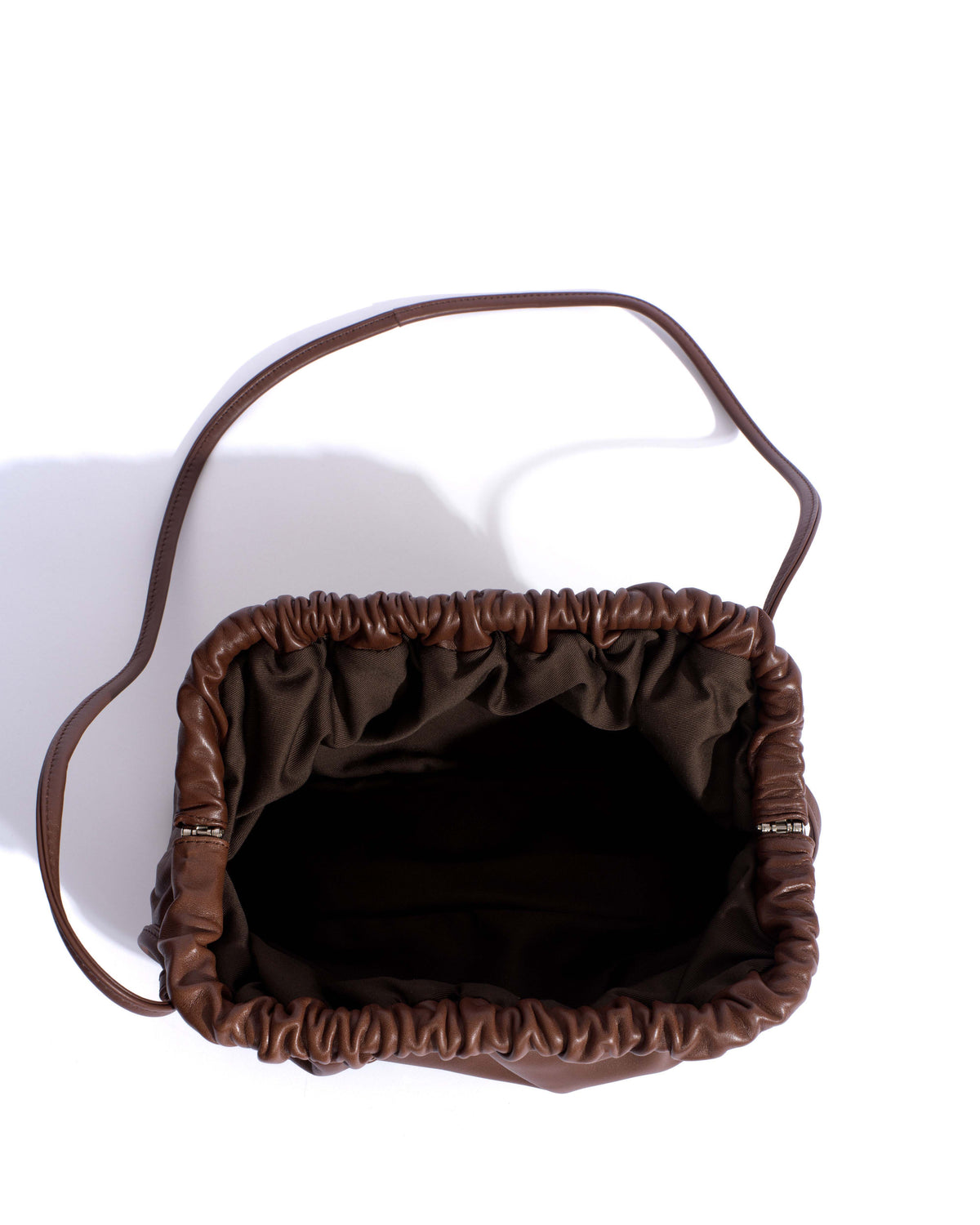 Hally classic cloud bag Shiny lamb Chocolate