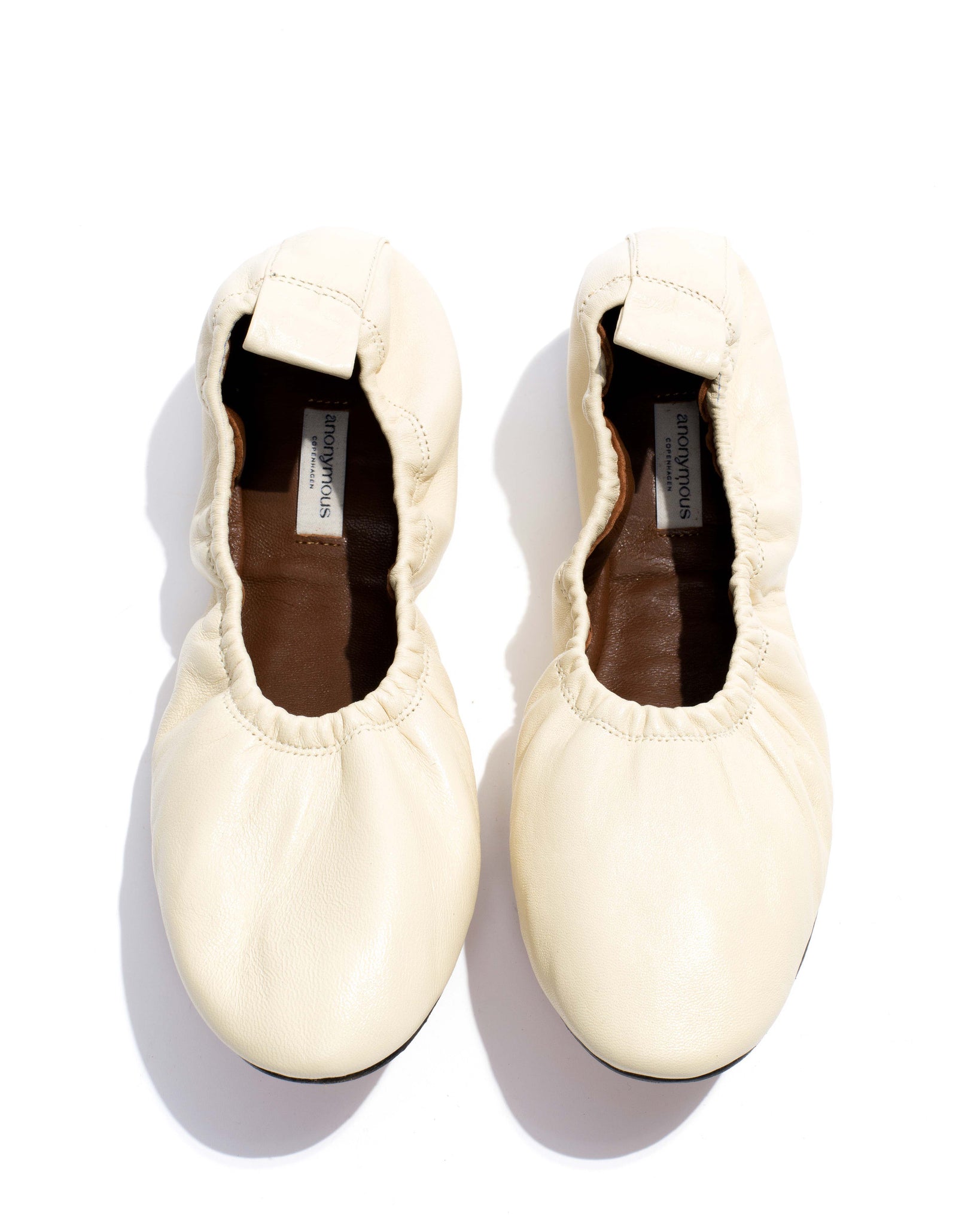 Mirelda Silky lamb White sand - Anonymous Copenhagen