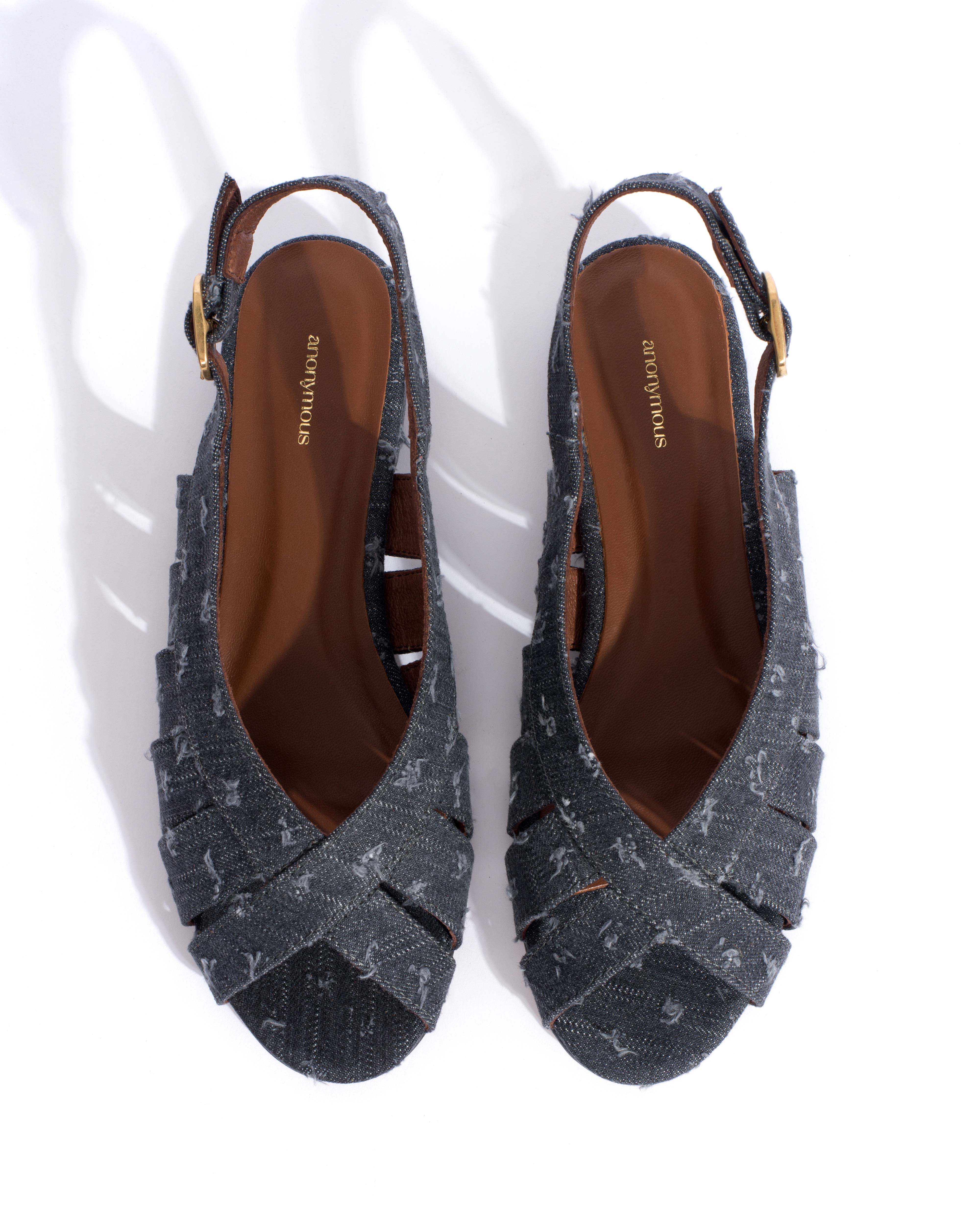 Sophie 20 Denim Distressed washed black