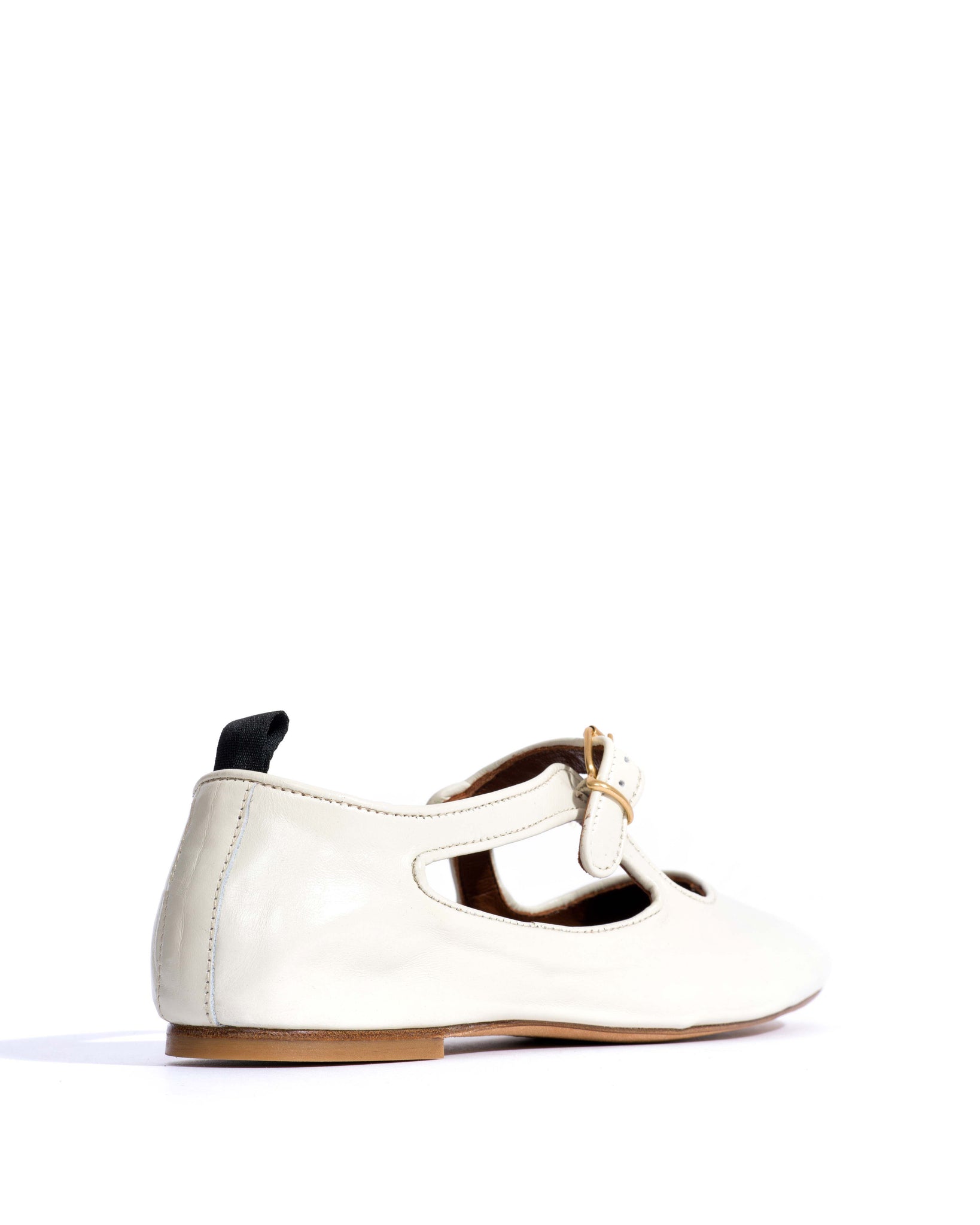 Praise Crinkled polished goat White sand - Anonymous Copenhagen Flat-loafers & ballerinas & pumps