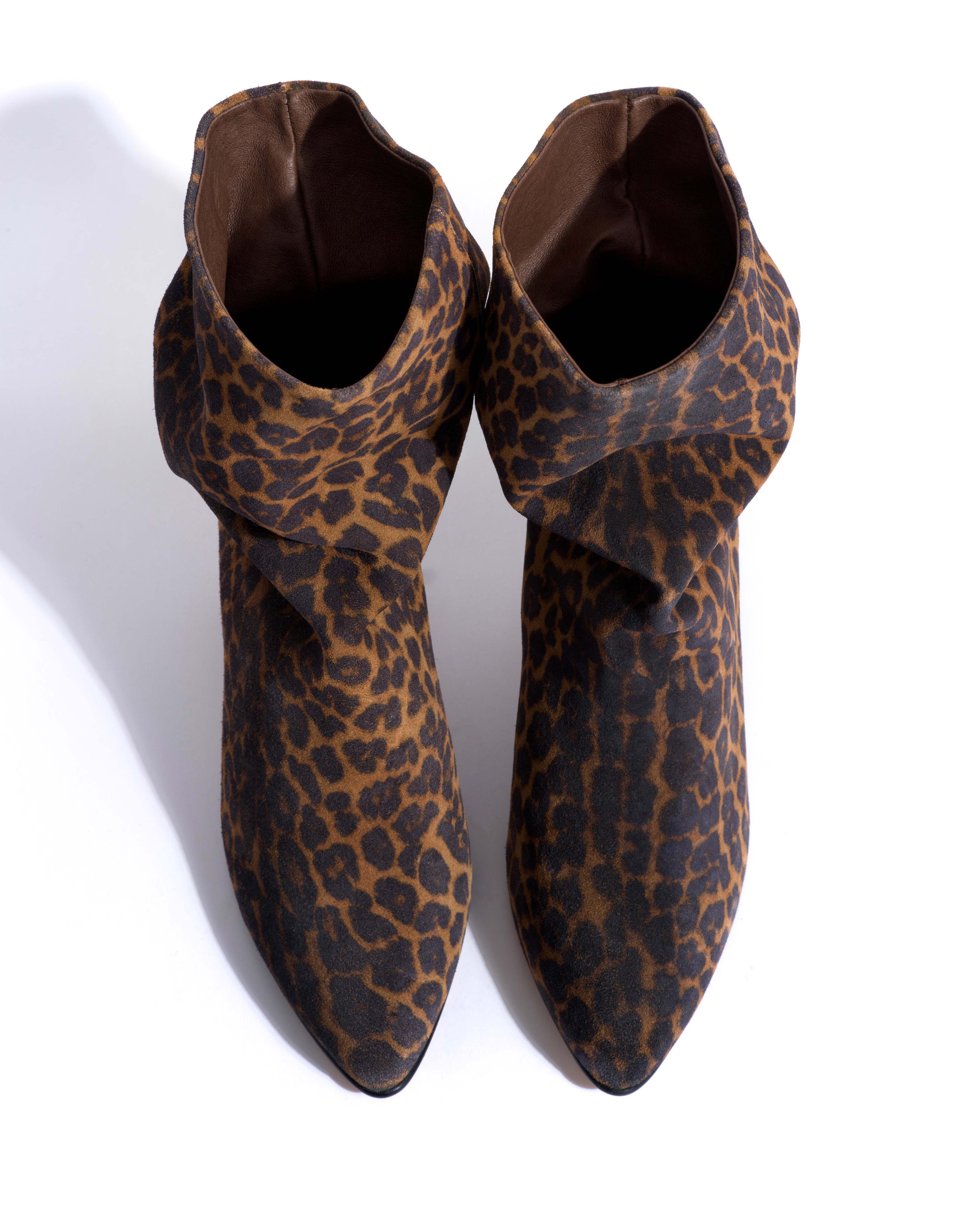 Vully 50 Stiletto Calf suede print Leopard