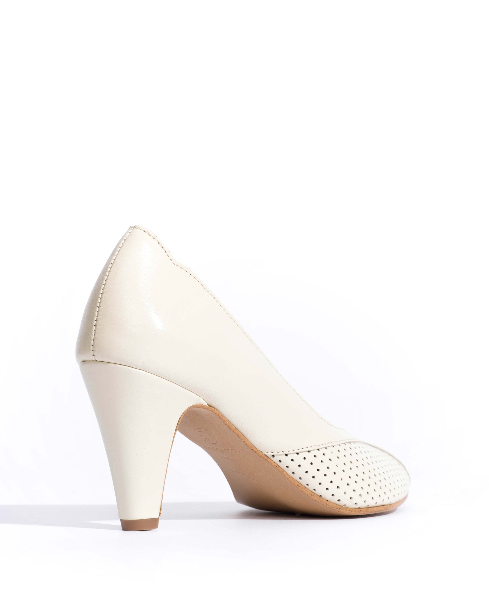 Alania Shiny lamb White sand - 