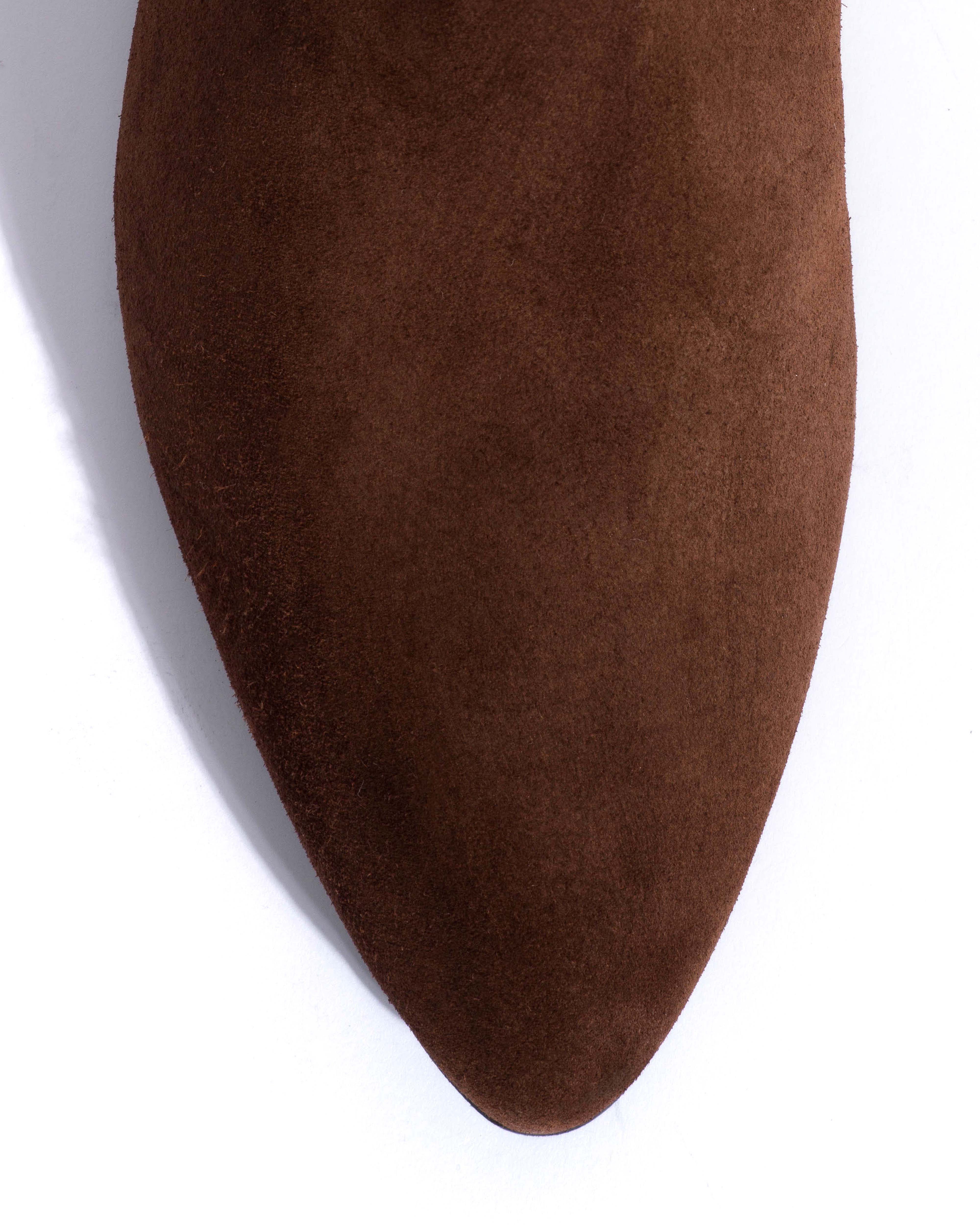 Morie 20 Calf suede Chocolate