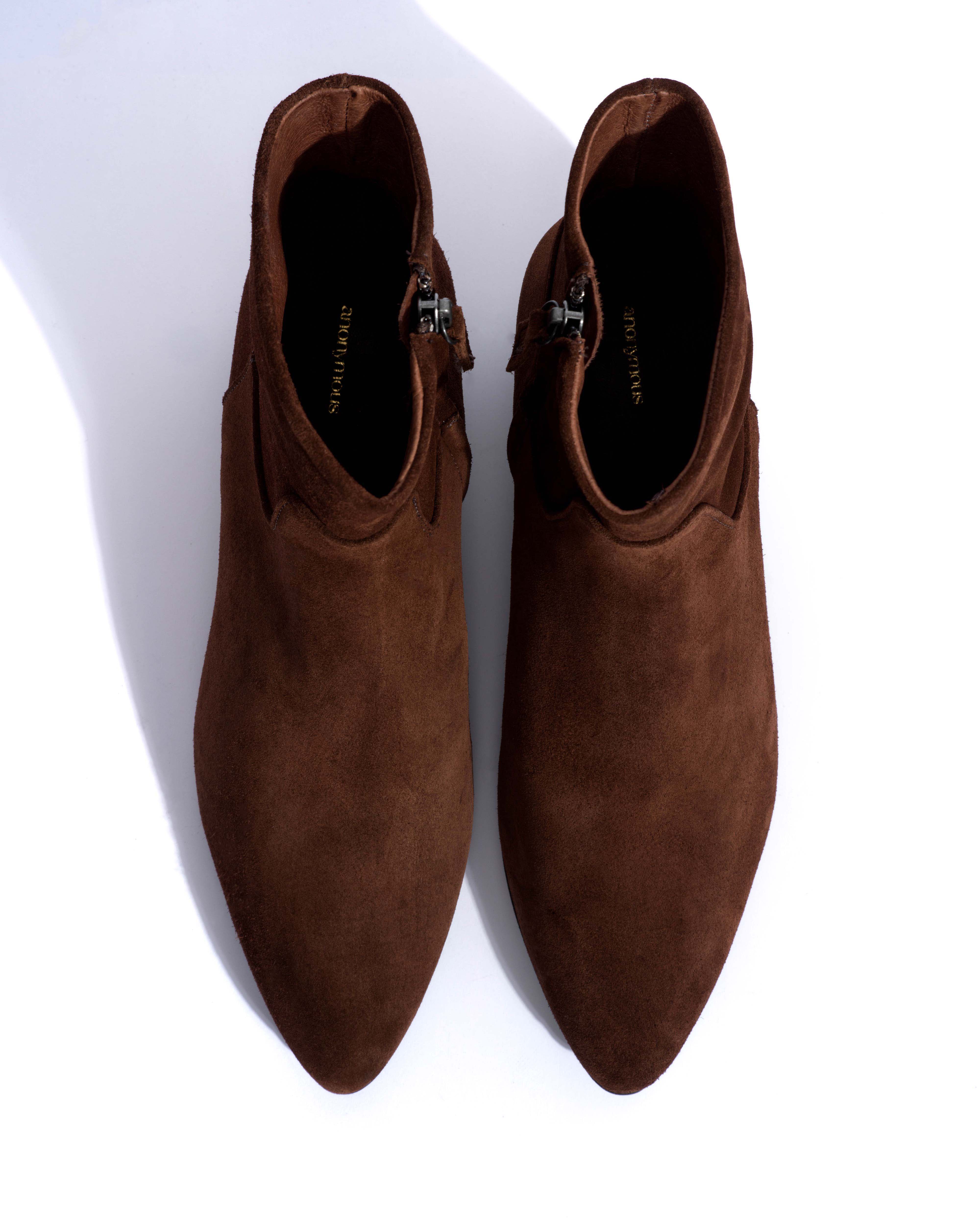 Morie 20 Calf suede Chocolate