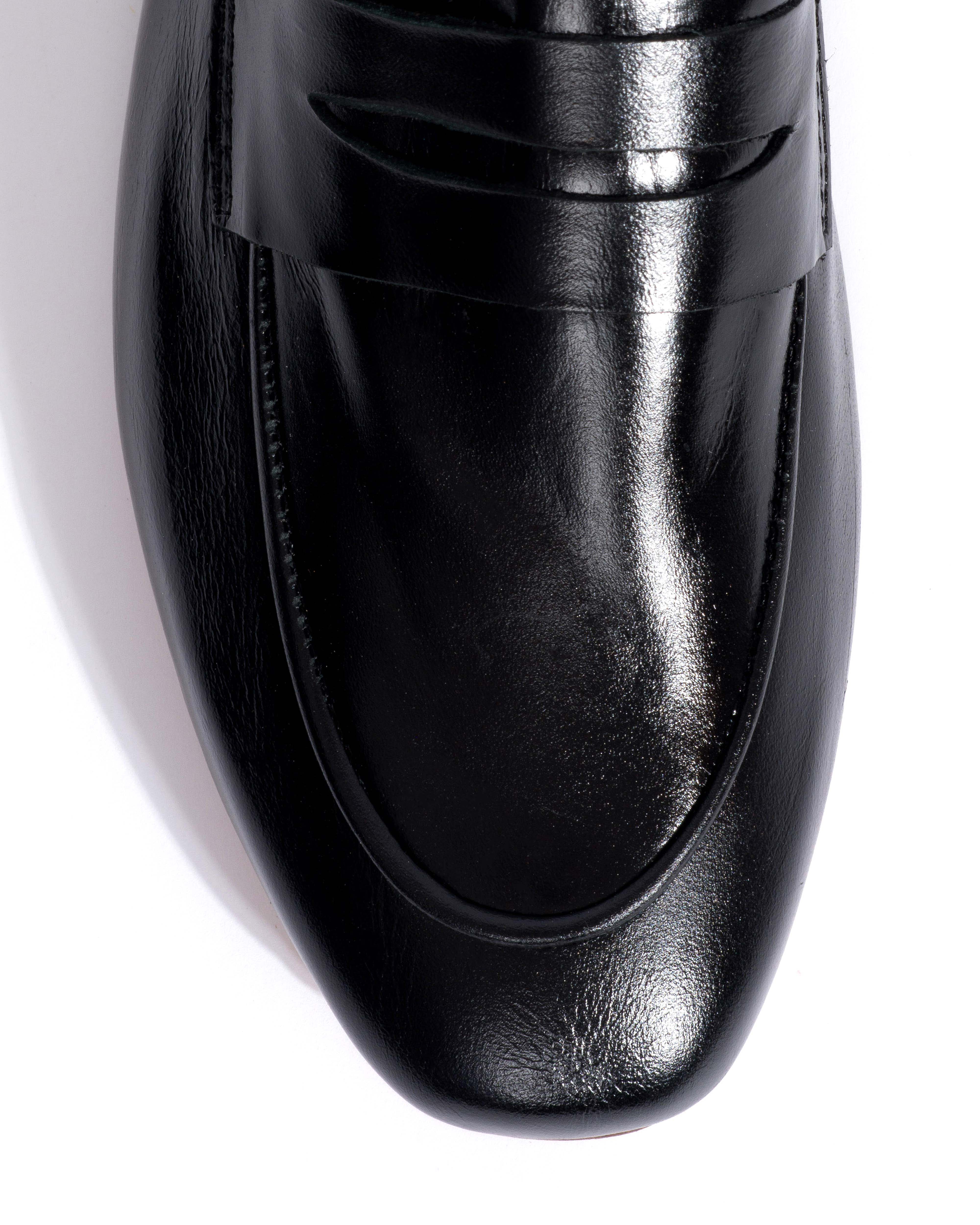 Lindsay Crinkled polished goat Black