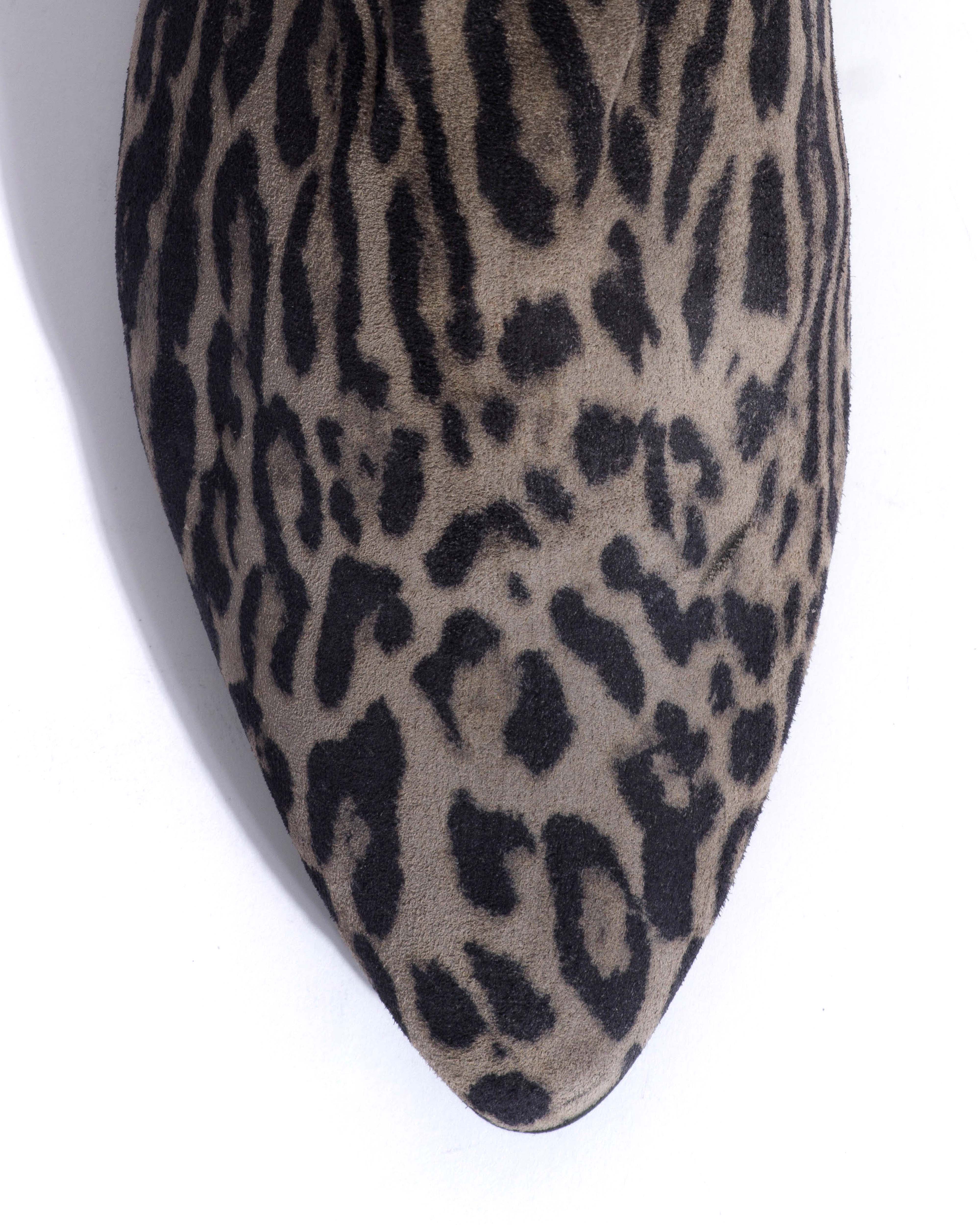 Morie 20 Calf suede print Snow leopard