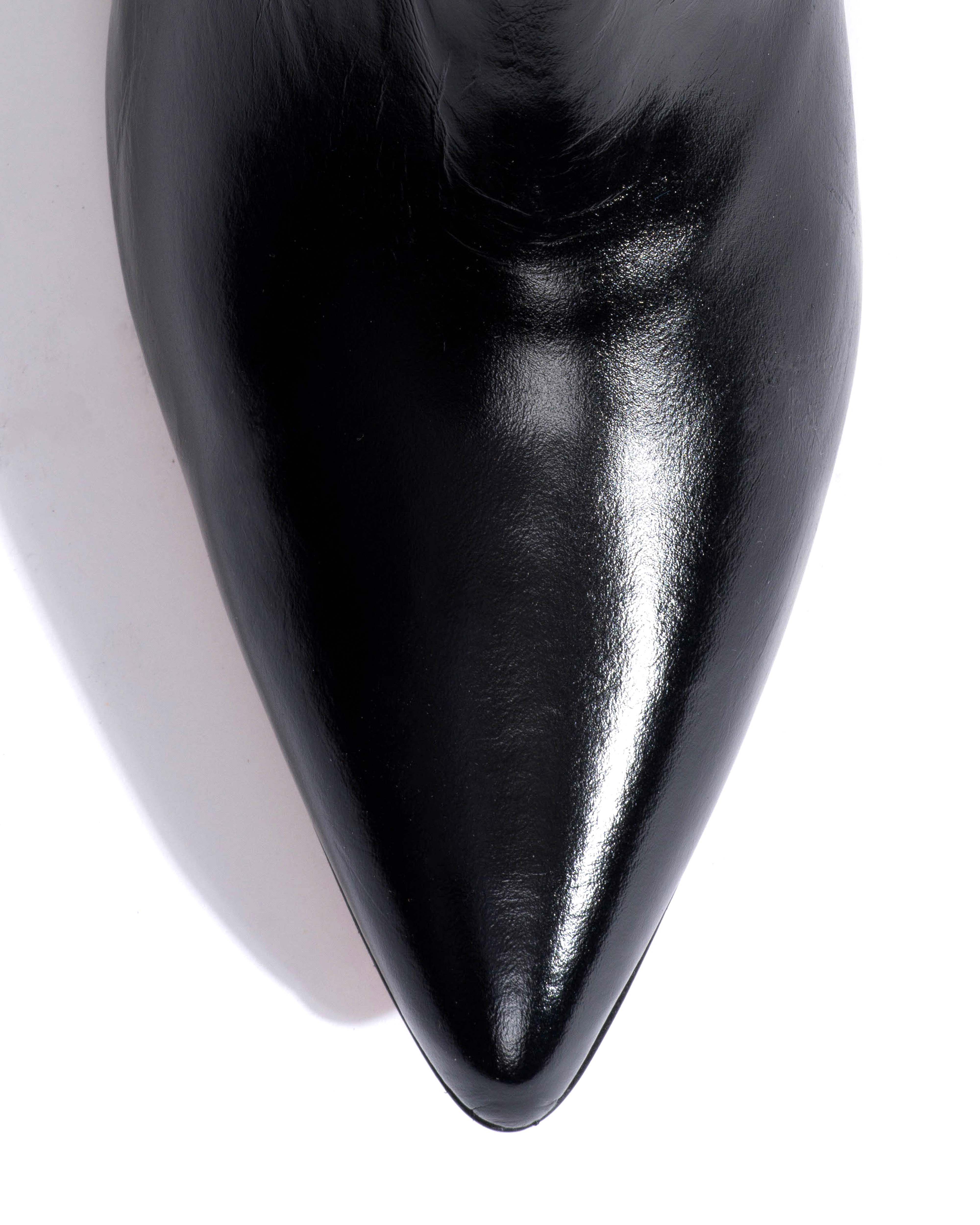 Hicha 40 stiletto Crinkled soft calf & suede leather Black
