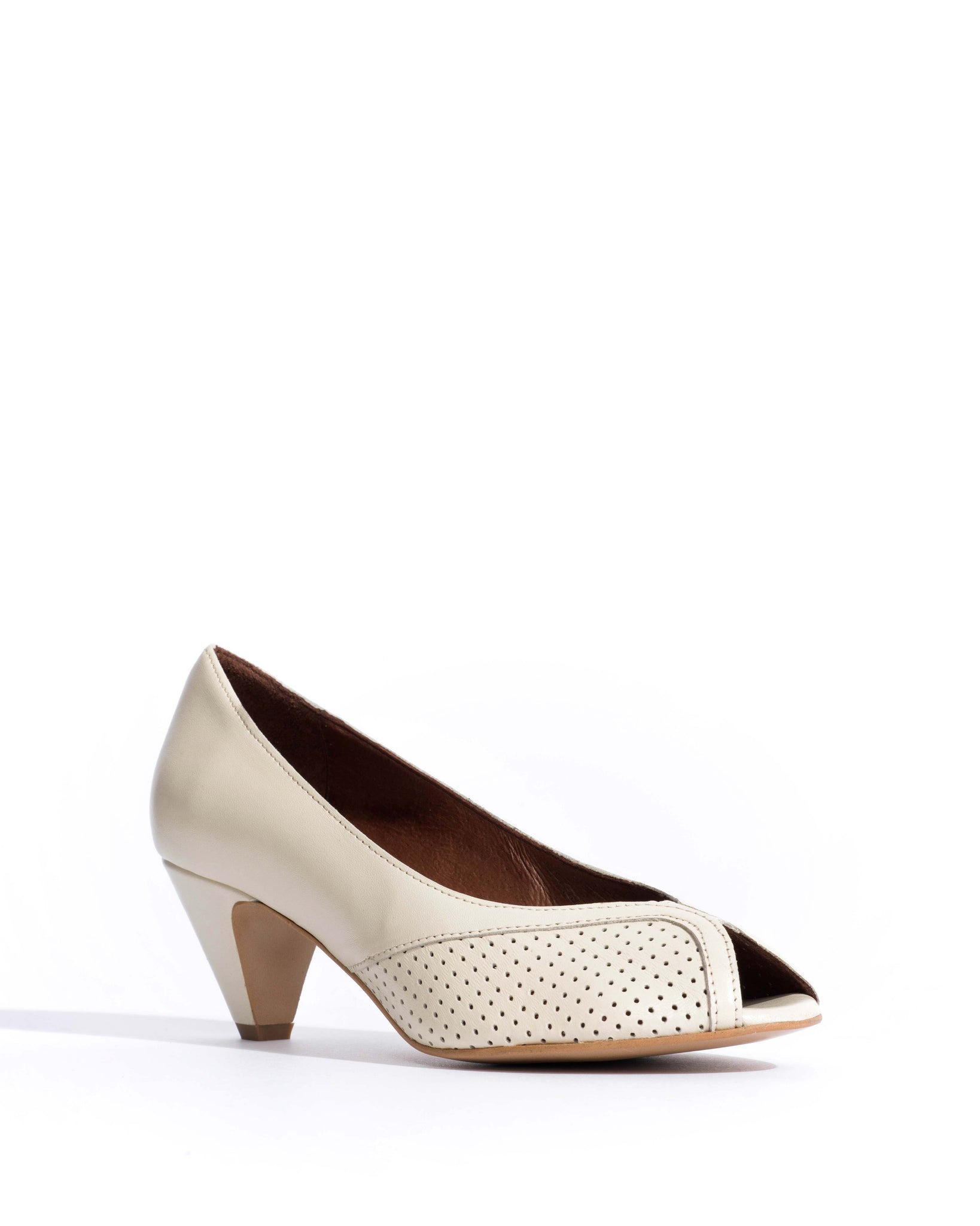 Tiffany stiletto Shiny lamb White sand - 