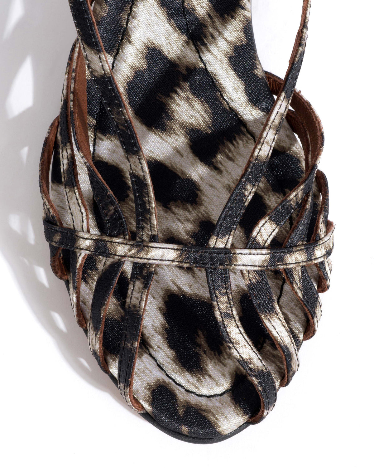 Briddie 50 Satin print Snow leopard