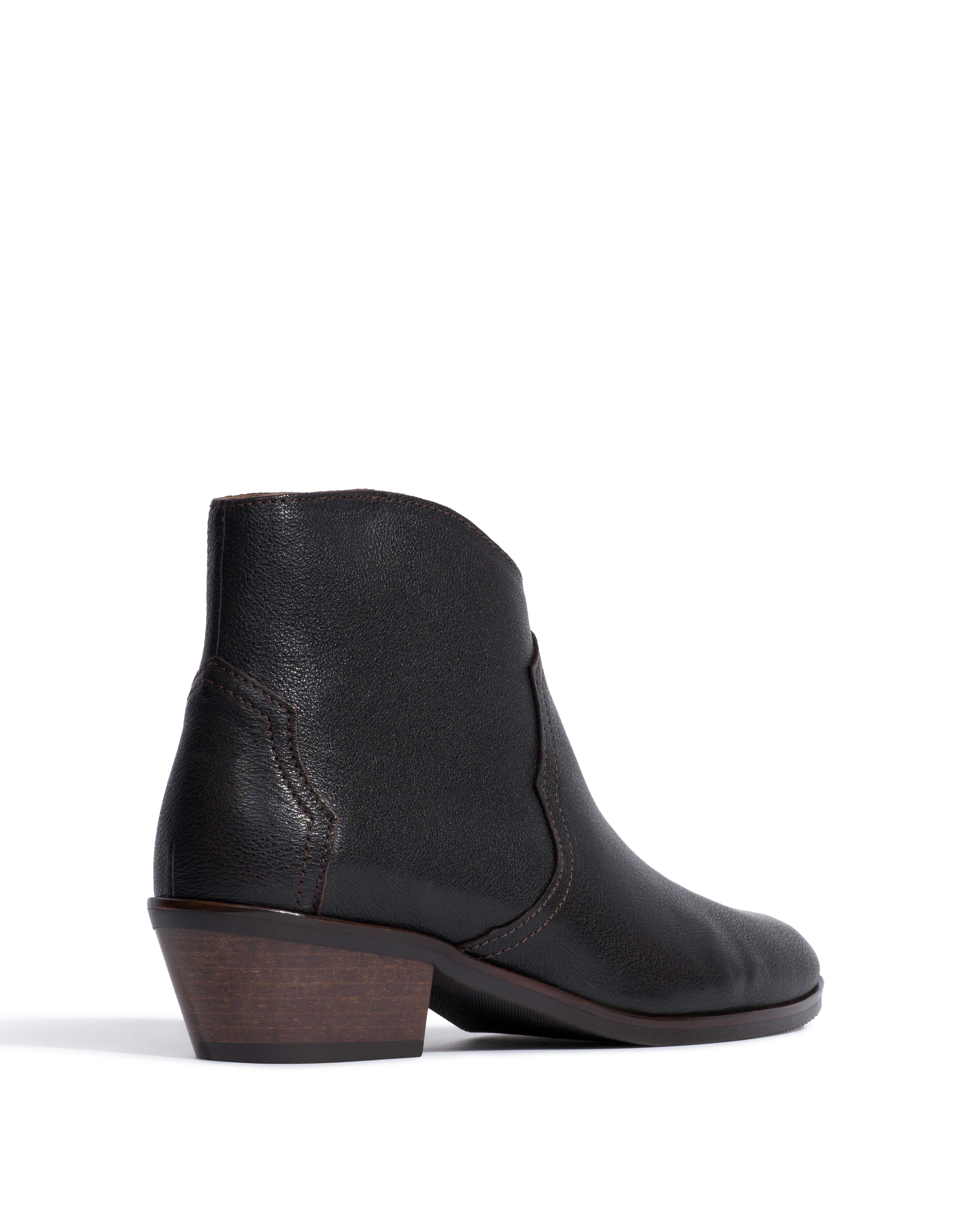 Fiona 35 Natural grain soft calf Espresso brown