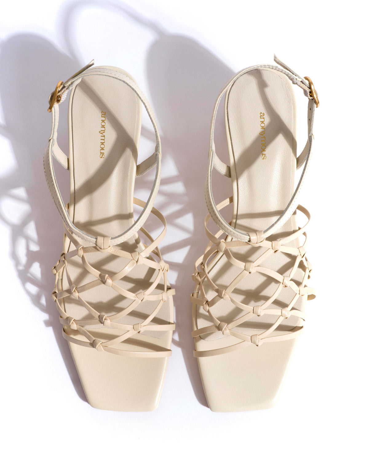 Coco 60 hand-braided Hand-braided leather White sand