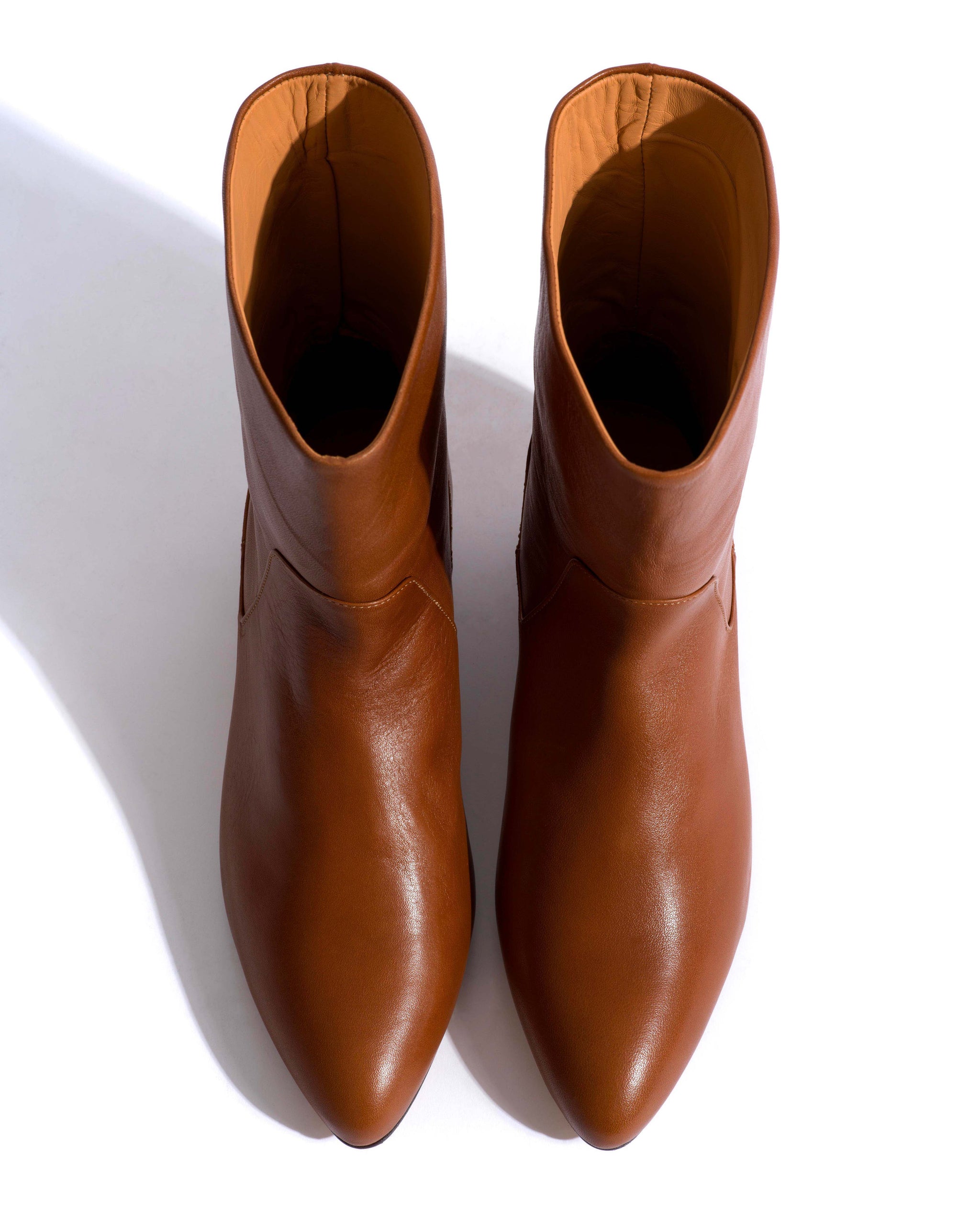 Vanni 20 Vegetal soft calf Cinnamon - Anonymous Copenhagen Ankle boots