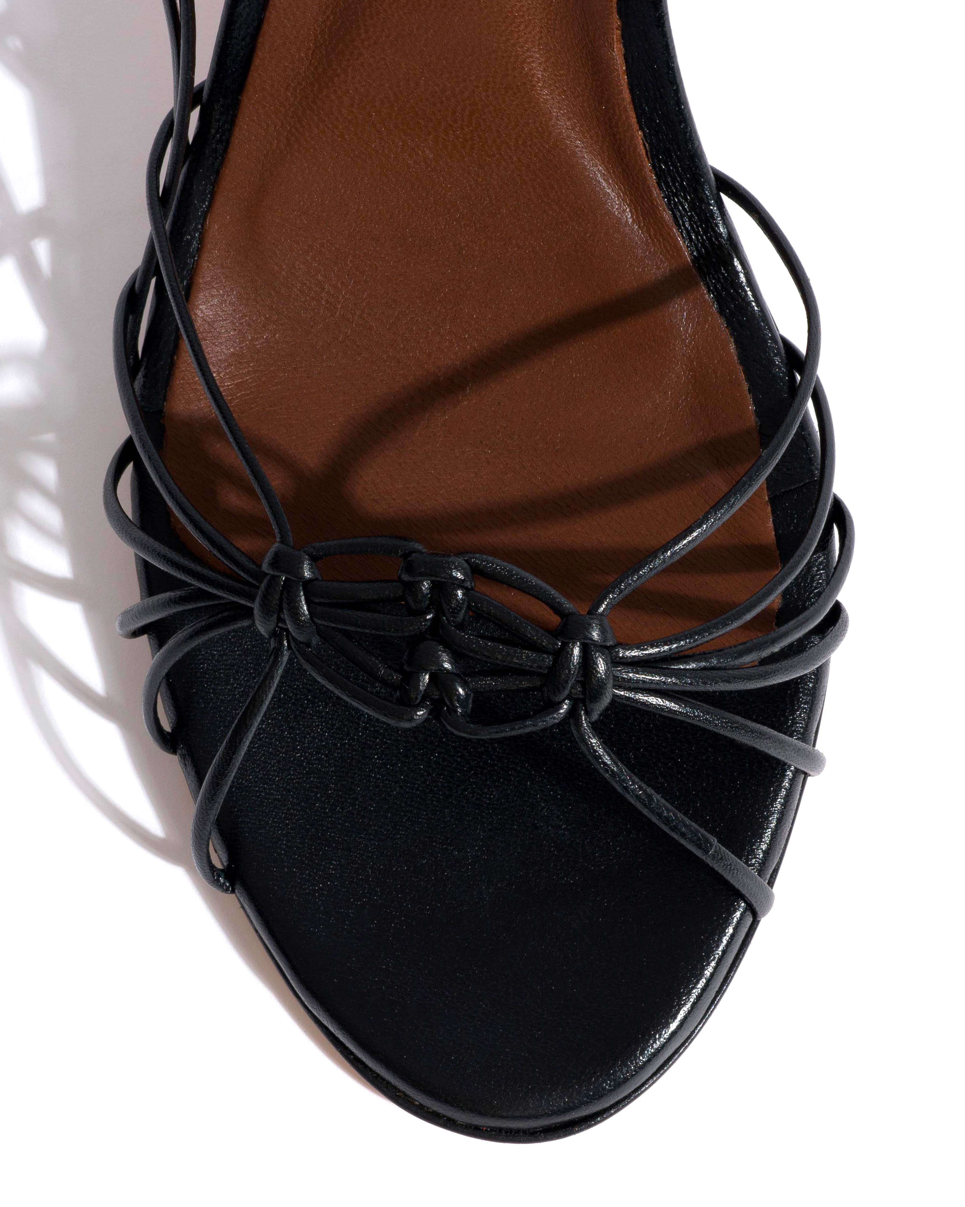 Savannah 100 hand-braided Shiny lamb Black