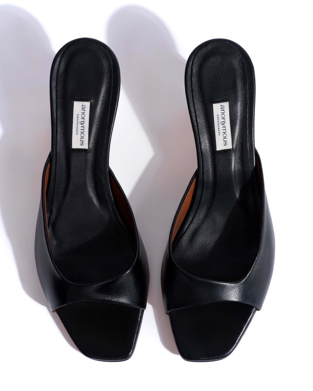 Mazy 55 Shiny lamb Black