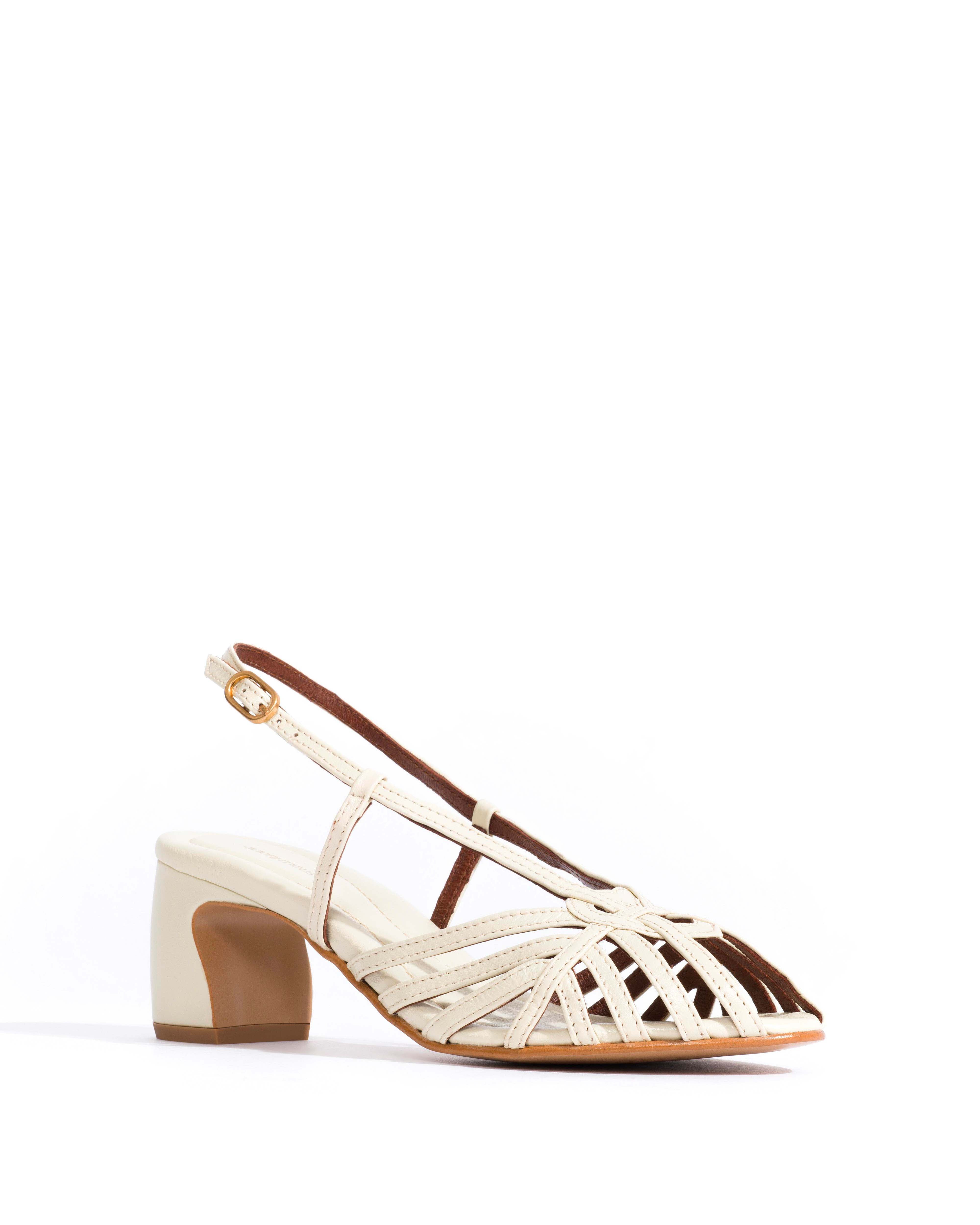 Briddie 50 heart Shiny lamb White sand