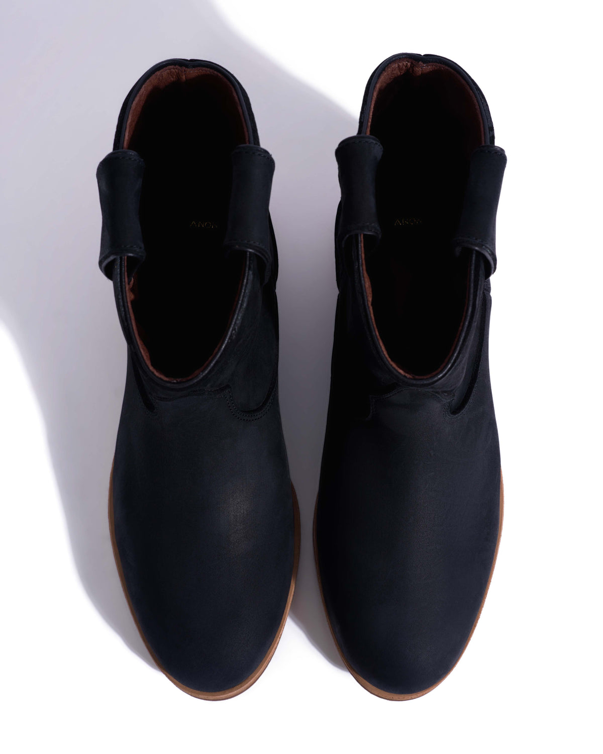 Monja Soft nubuck calf Black